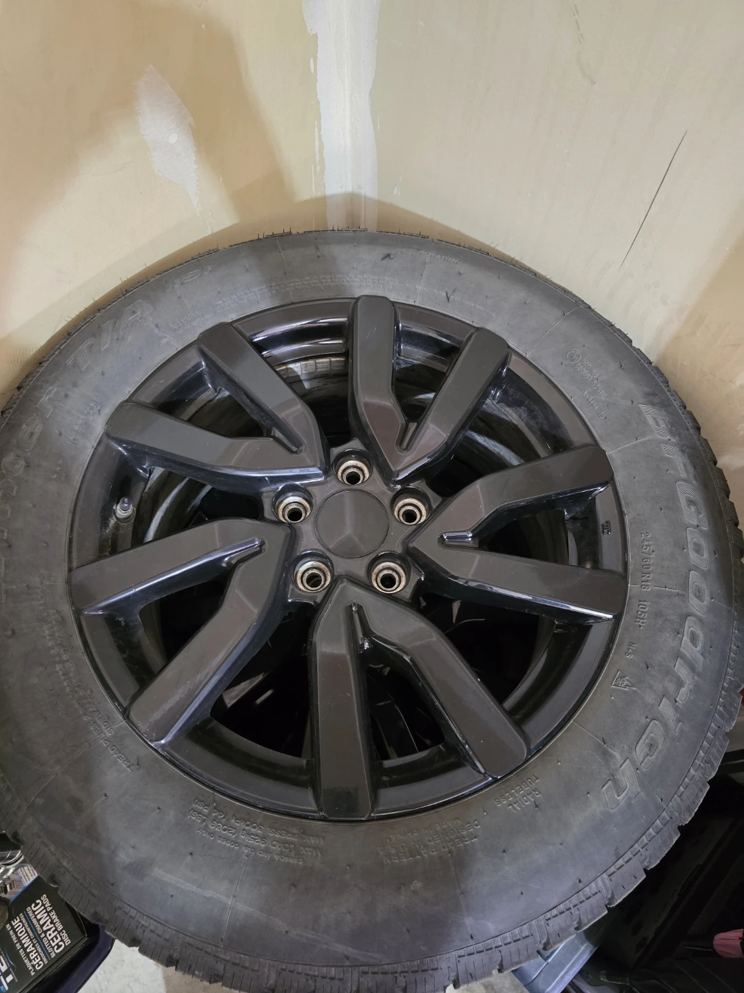 245 60 r18 winter with rims