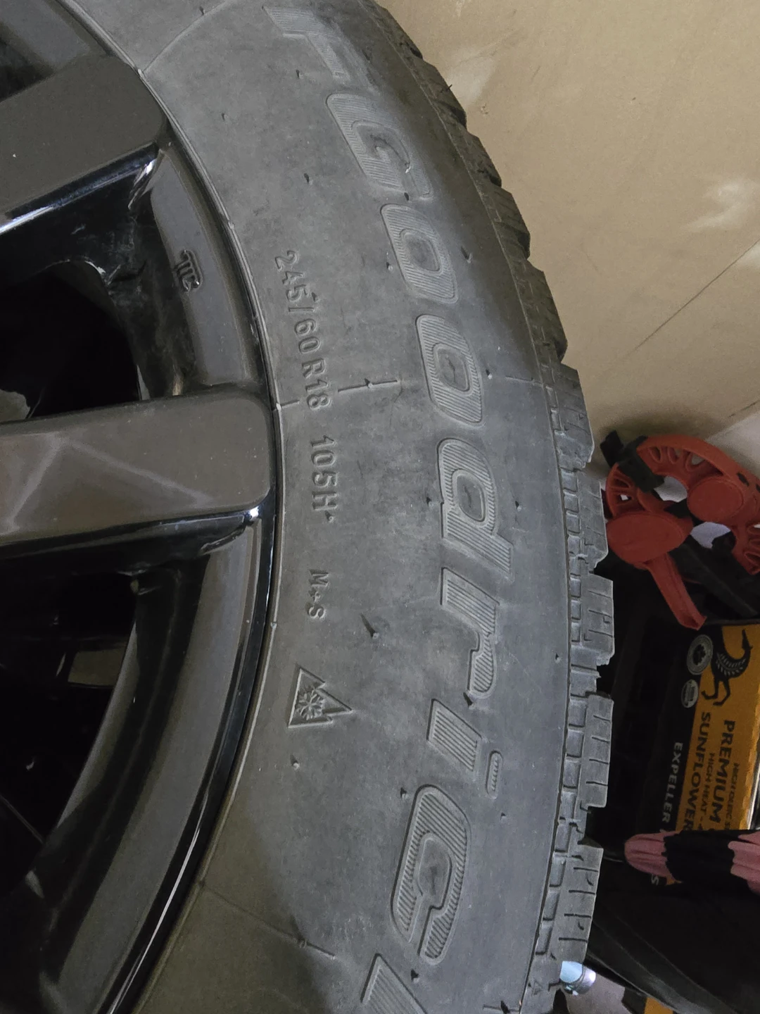 245 60 r18 winter with rims - photo 2