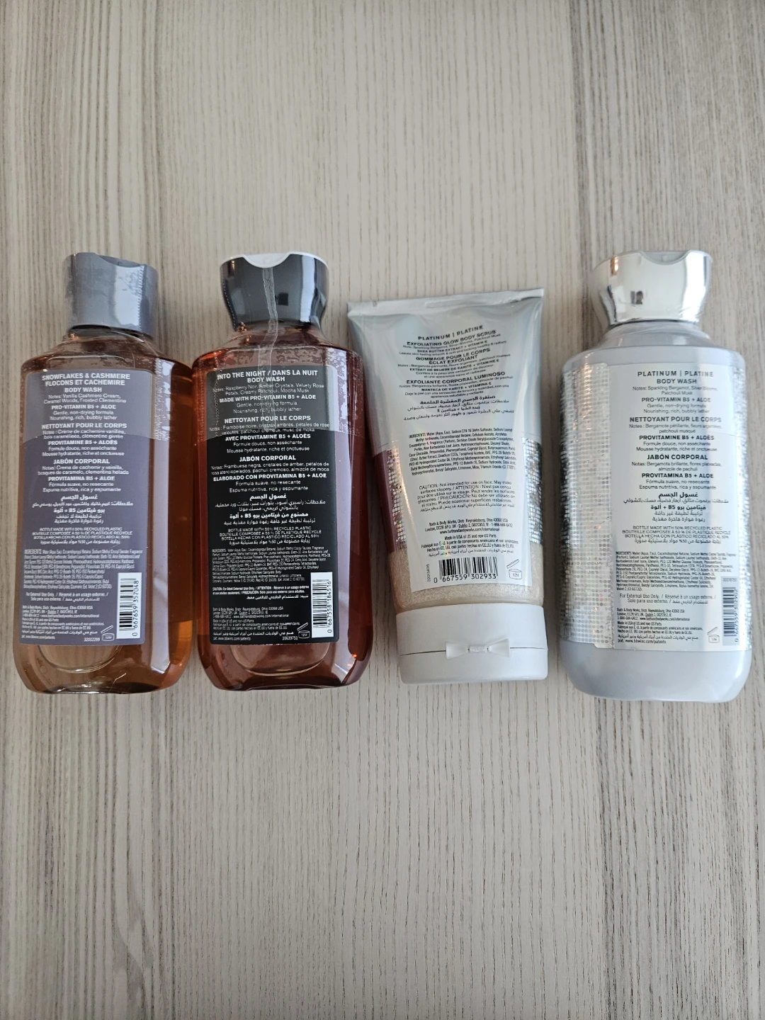 New!!Bath & Body Works Lot: 3 Body Washes & 1 Exfoliating Scrub - photo 2