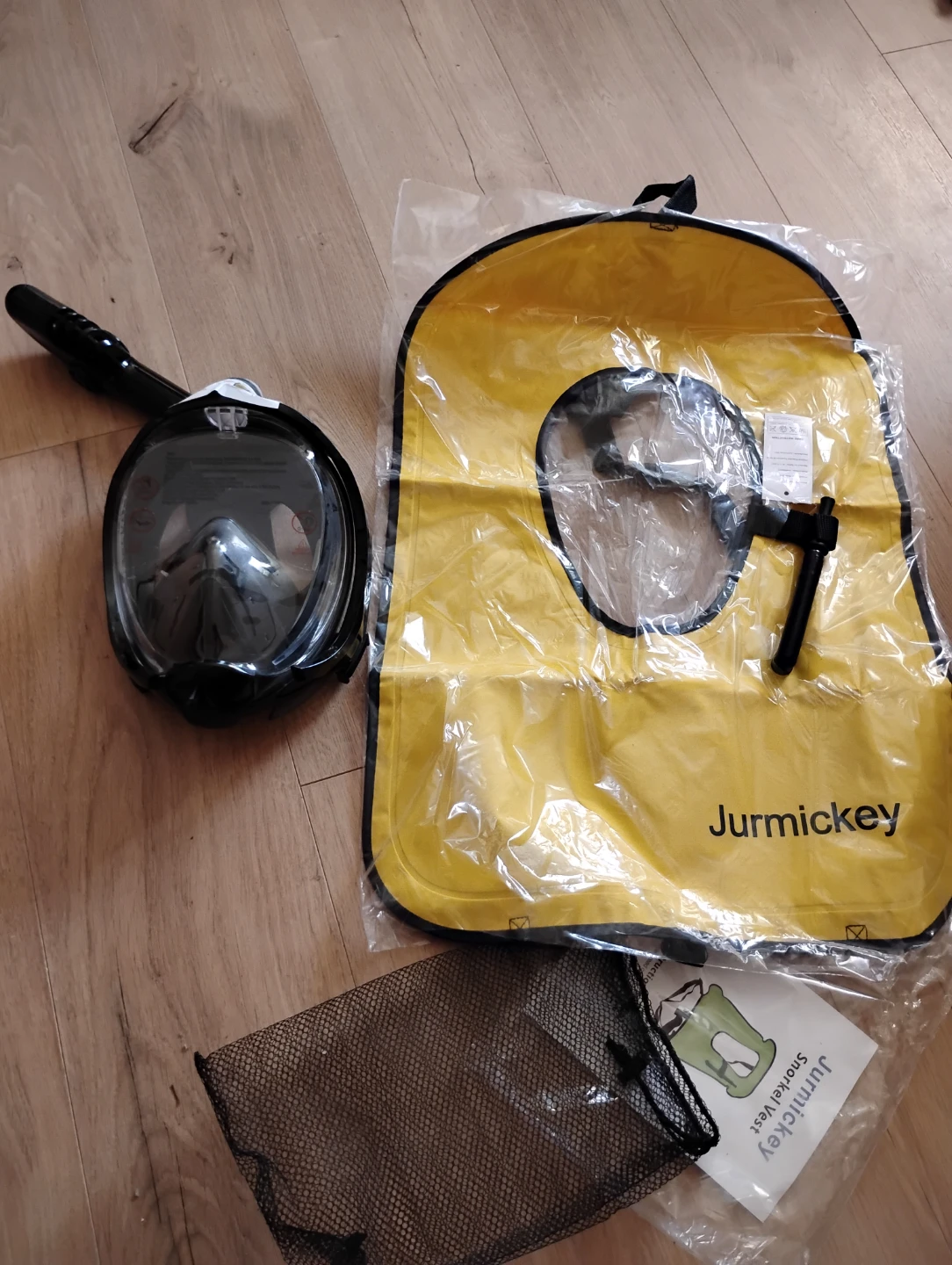 Jurmickey Full Face Snorkel Mask and Vest Set