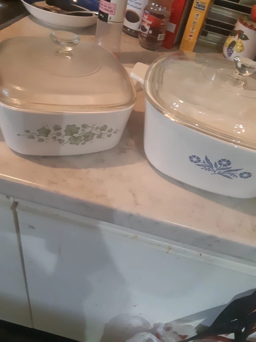 CorningWare Casserole Dishes with Lids