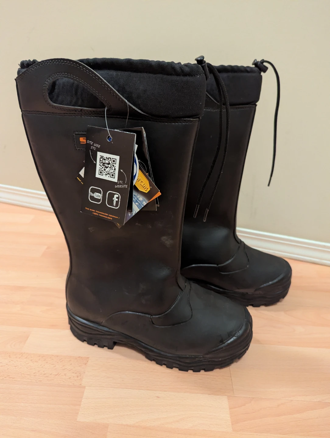 NEW: SHOOT ME AN OFFER  Mens SIZE 8 STC 22295 edge titanium toe