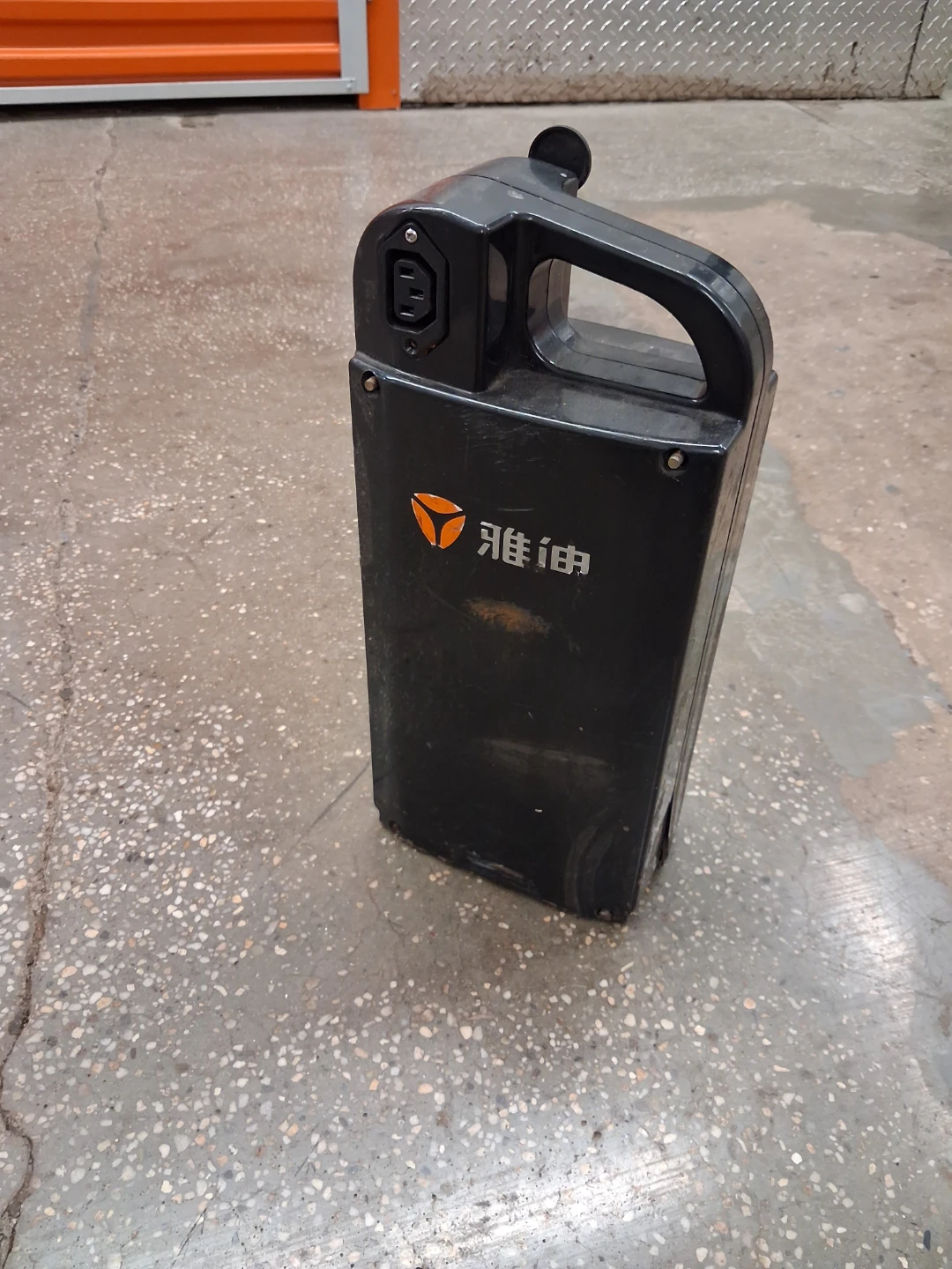48V Lithium-Ion battery (Yadea Inc.) - photo 2
