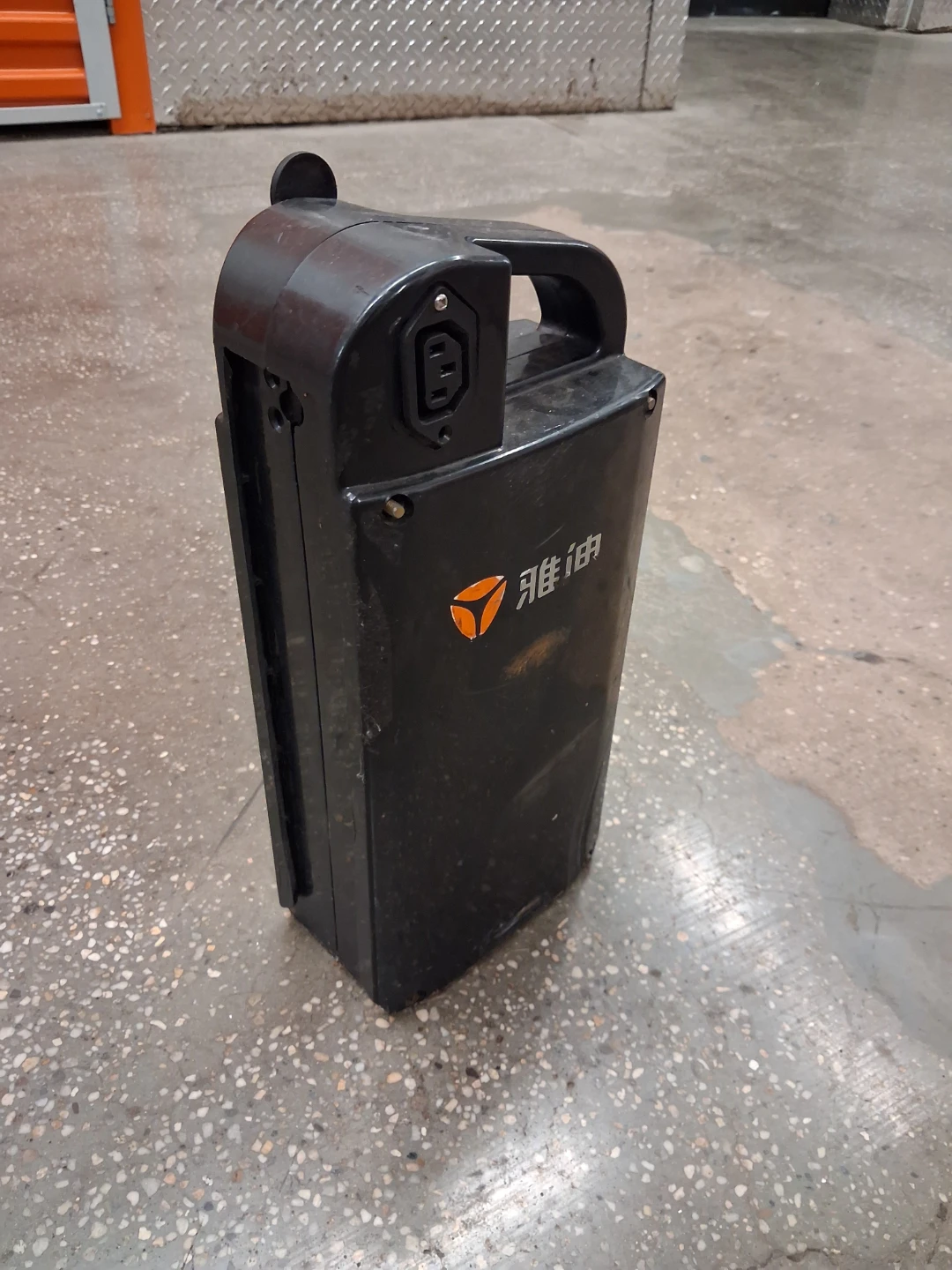 48V Lithium-Ion battery (Yadea Inc.) - photo 3