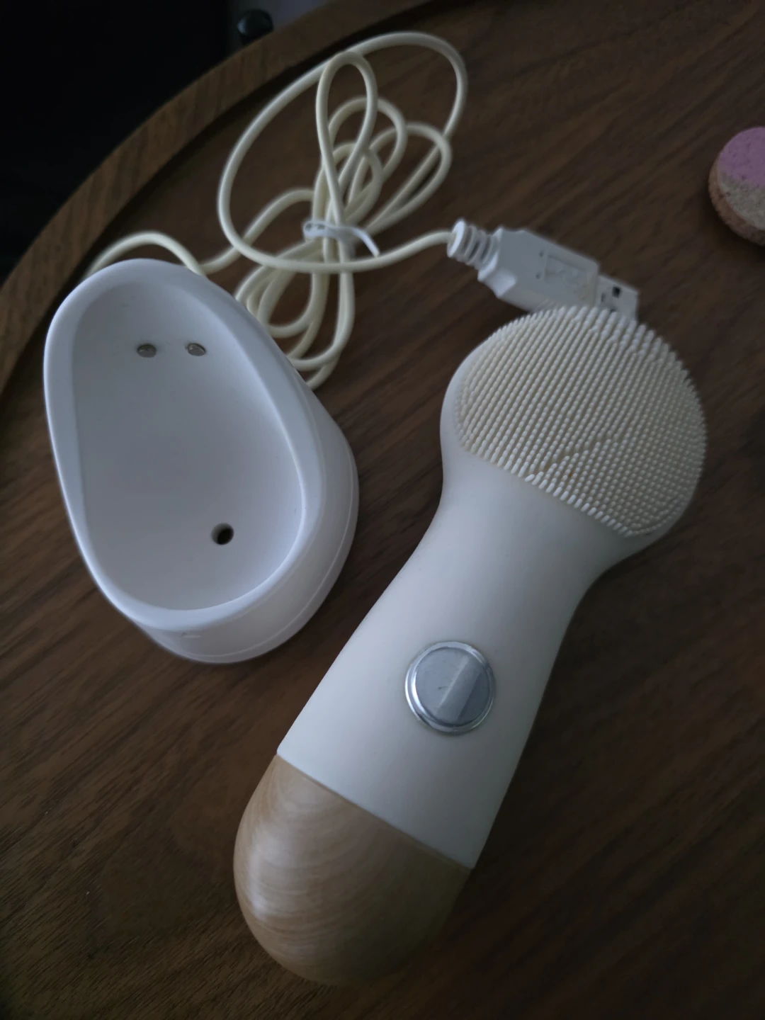NION BEAUTY Facial Cleansing Brush with Charging Base