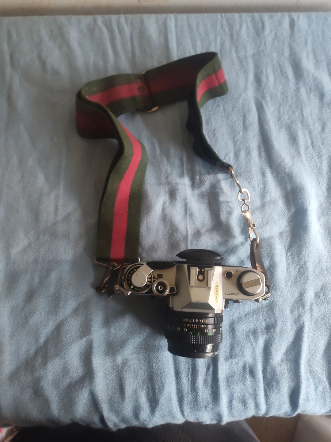 Canon AE-1 35mm Film Camera with 50mm f/1.8 Lens - photo 2
