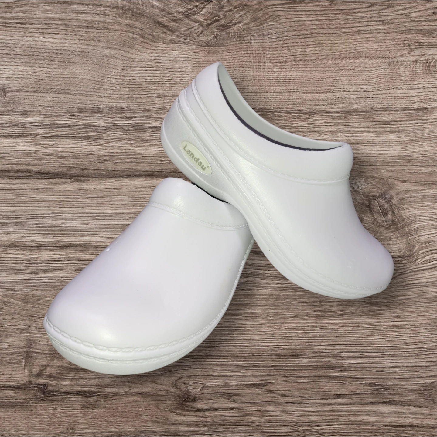 Landau FootwearX White Slip-Resistant Clogs - Sz 7 W / 5M