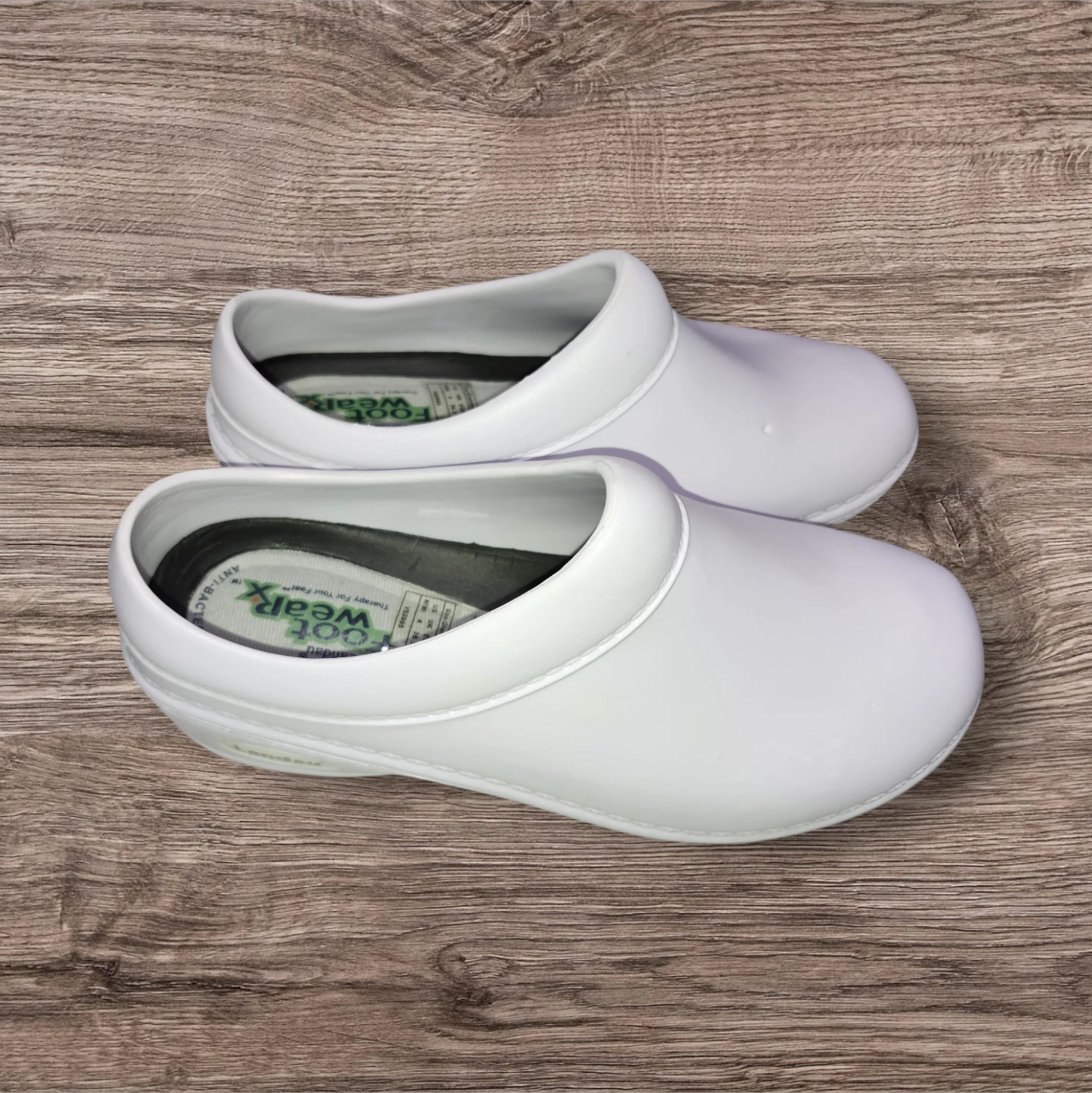 Landau FootwearX White Slip-Resistant Clogs - Sz 7 W / 5M - photo 4