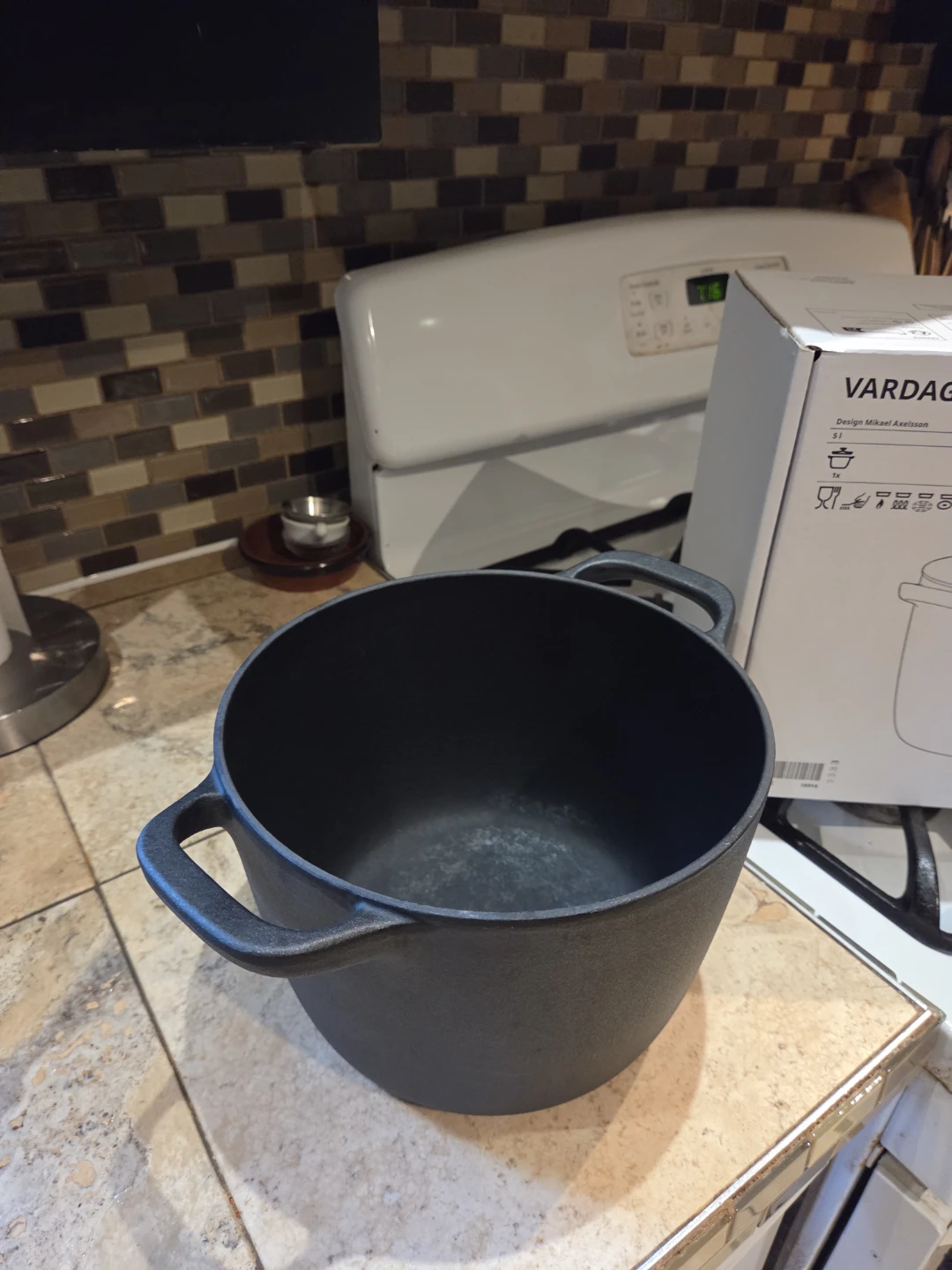 IKEA VARDAGEN Cast Iron Pot 5.3qt - photo 4