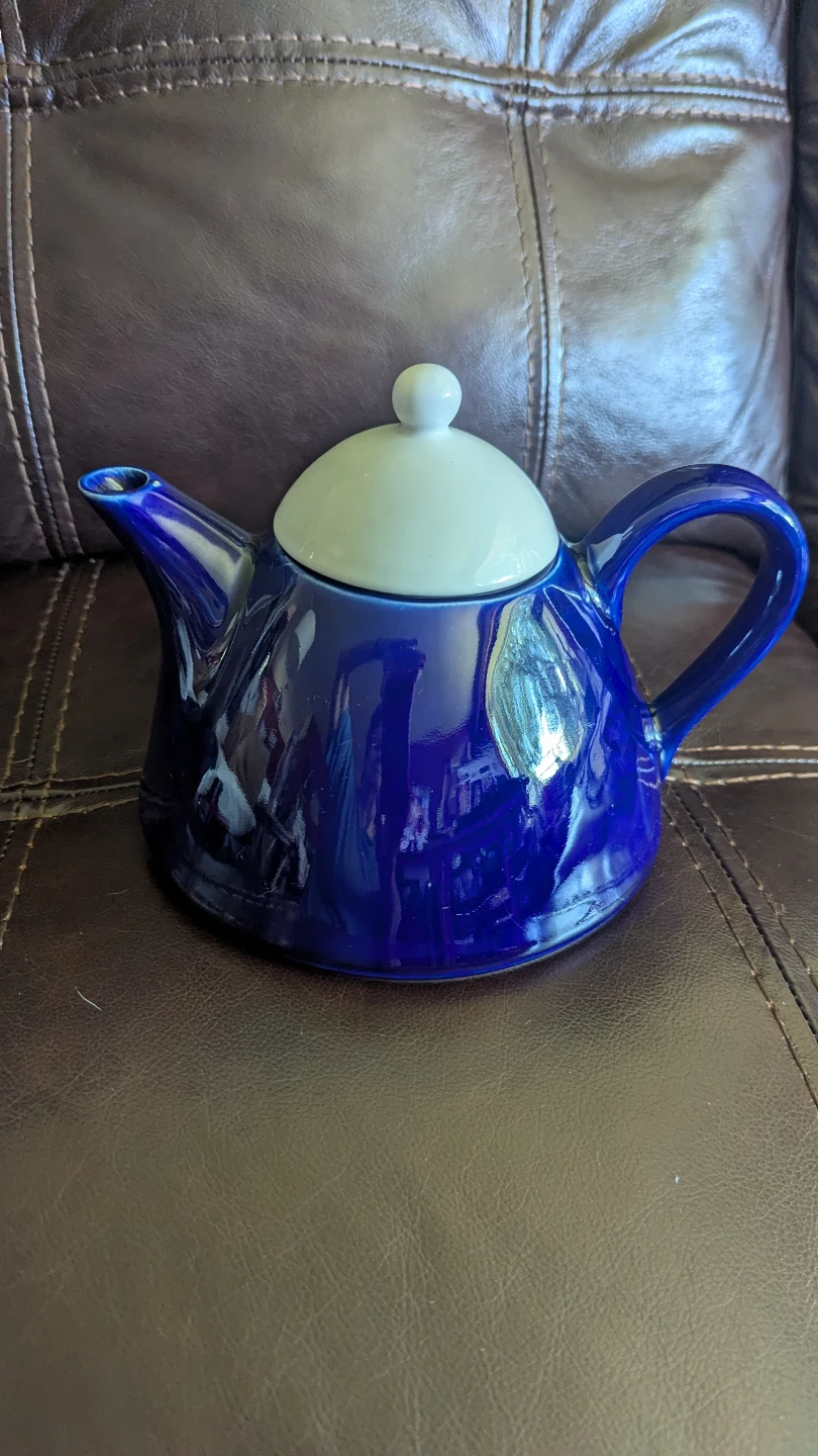 Elite Blue Teapot