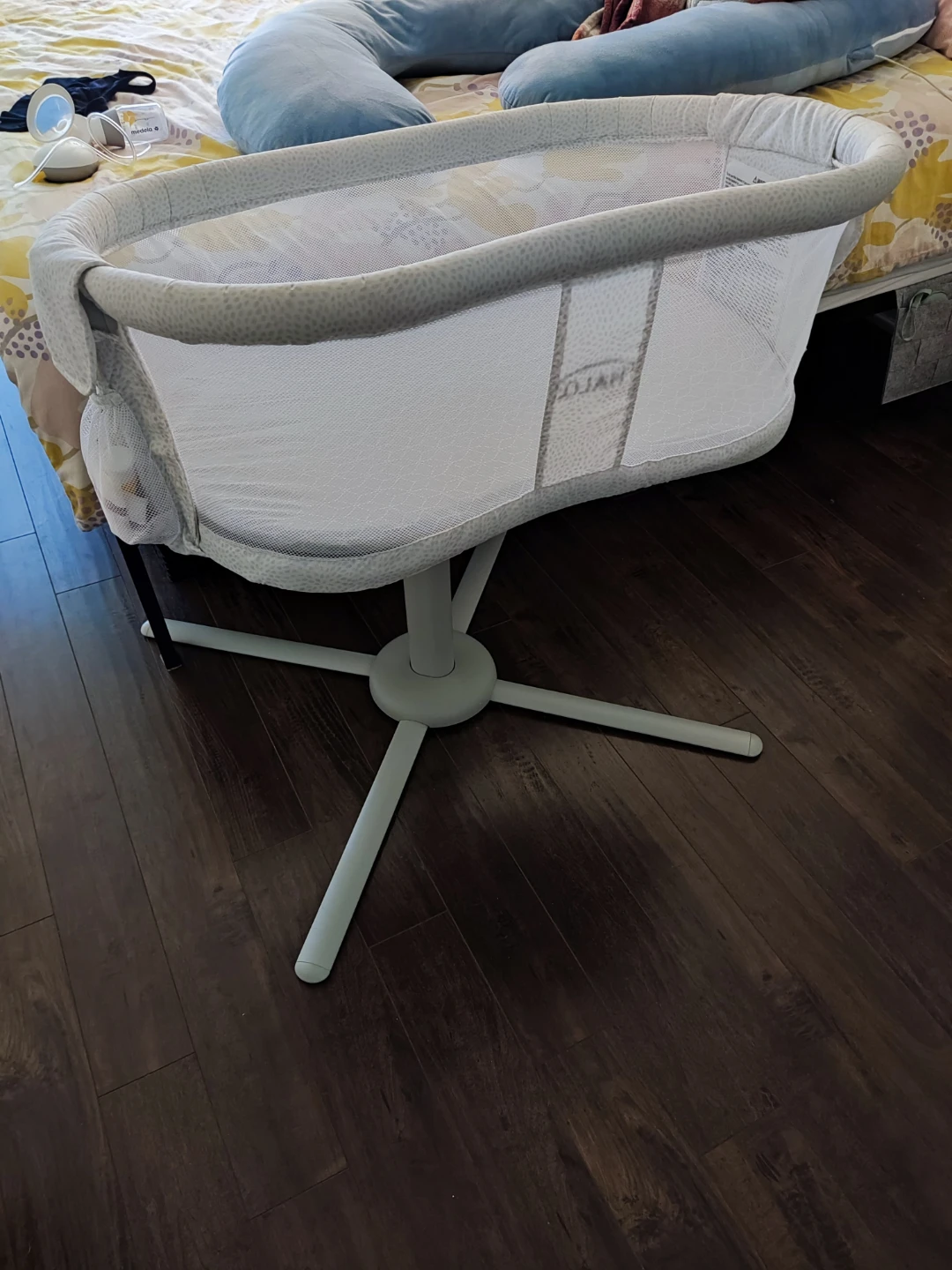 Halo bassinet swivel sleeper - photo 2