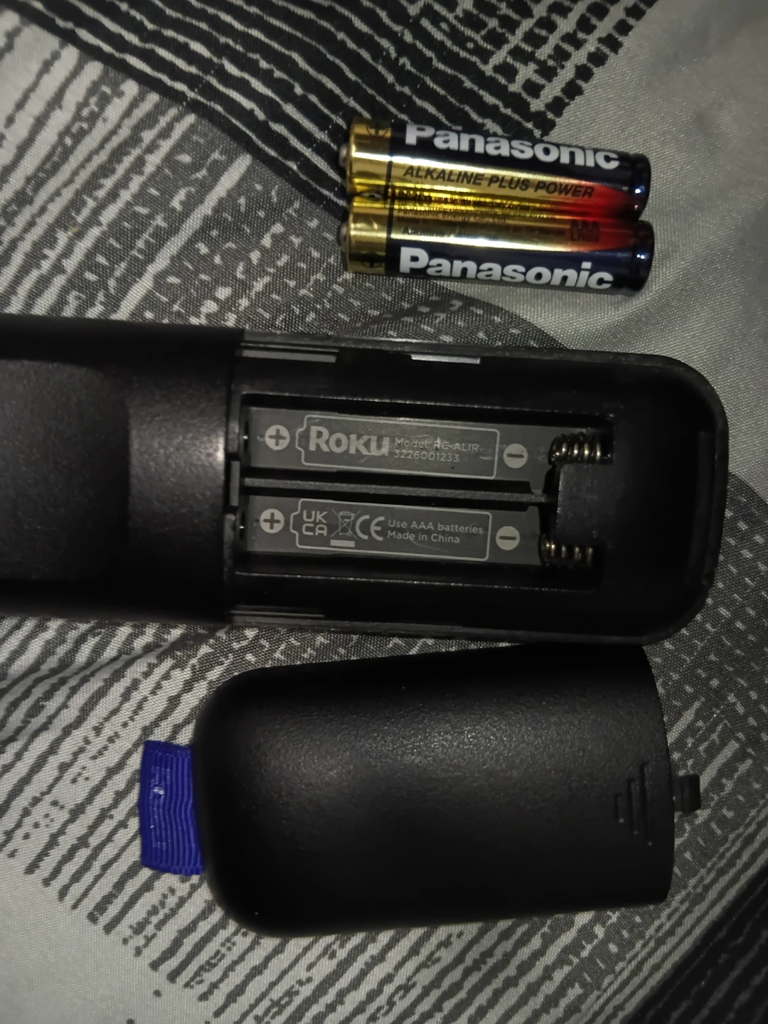 Roku Streaming Stick Player with Remote and Cables - photo 5