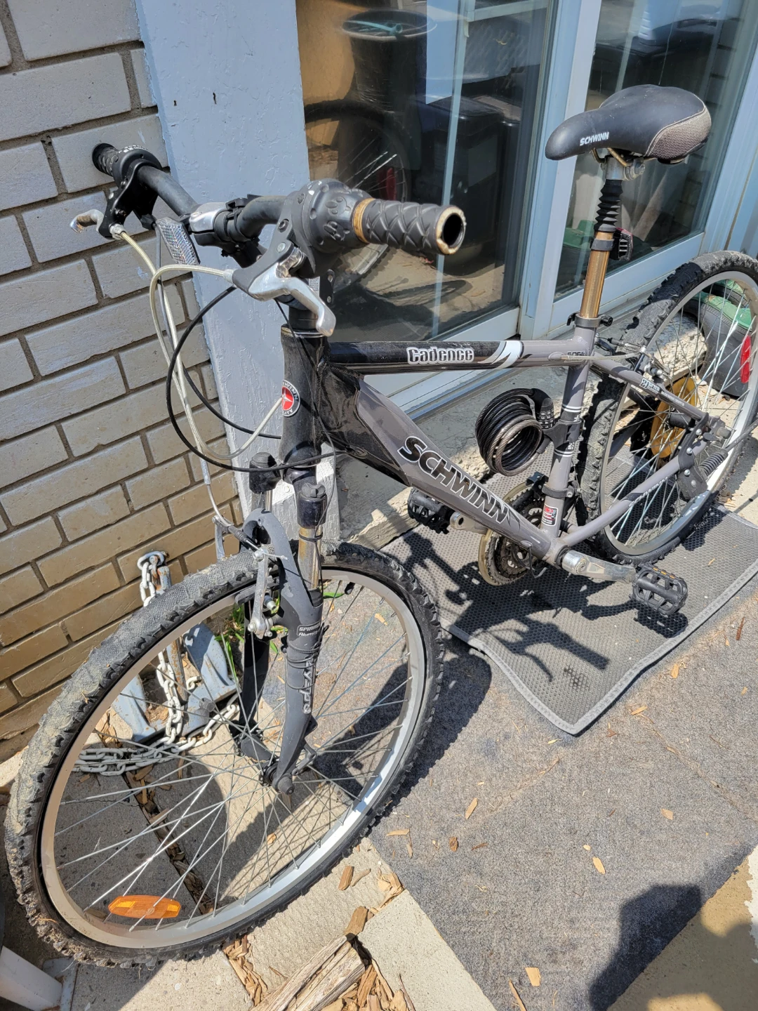 Schwinn Cadence Mountain Bike with Handlebar Speedometer - photo 5