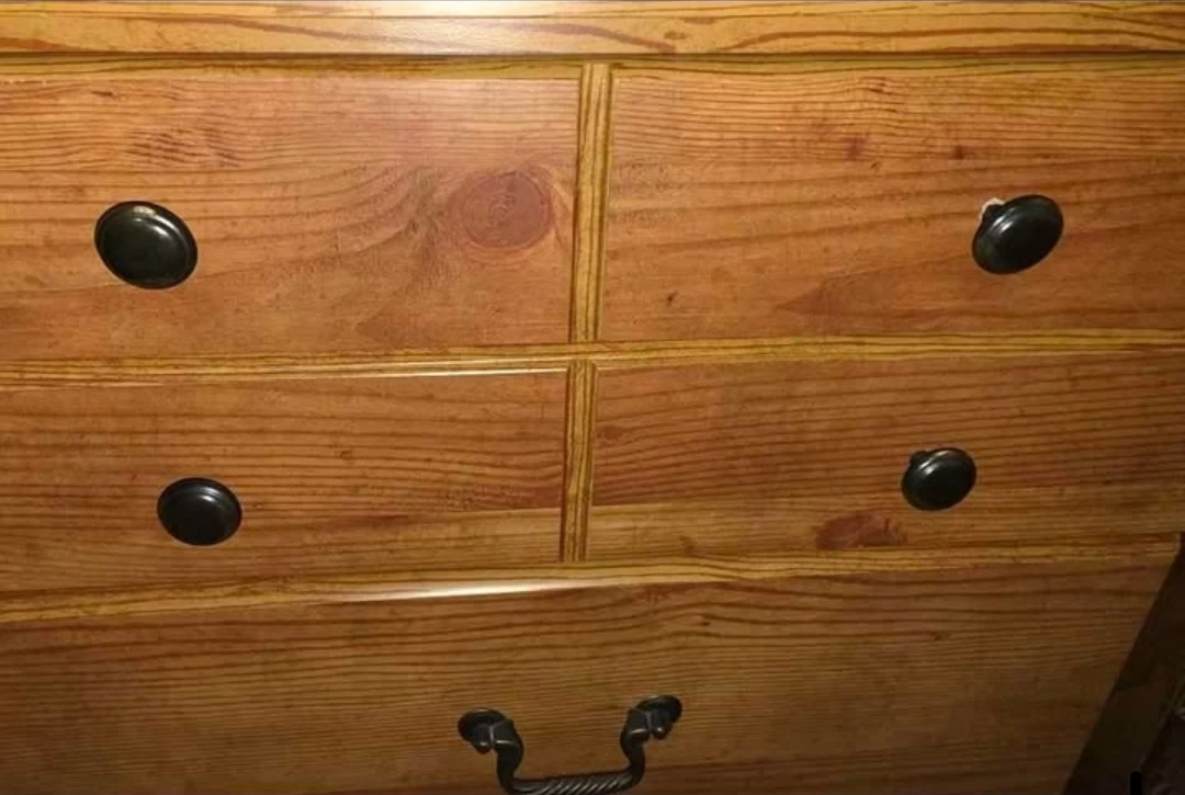 Bedroom dresser - Price negotiable