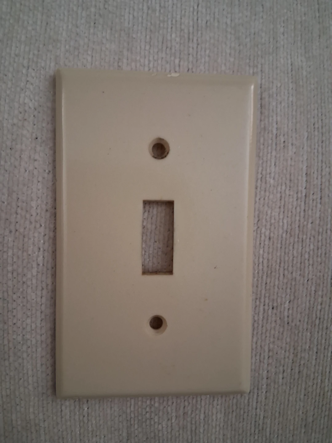 Single Toggle Light Switch Plate