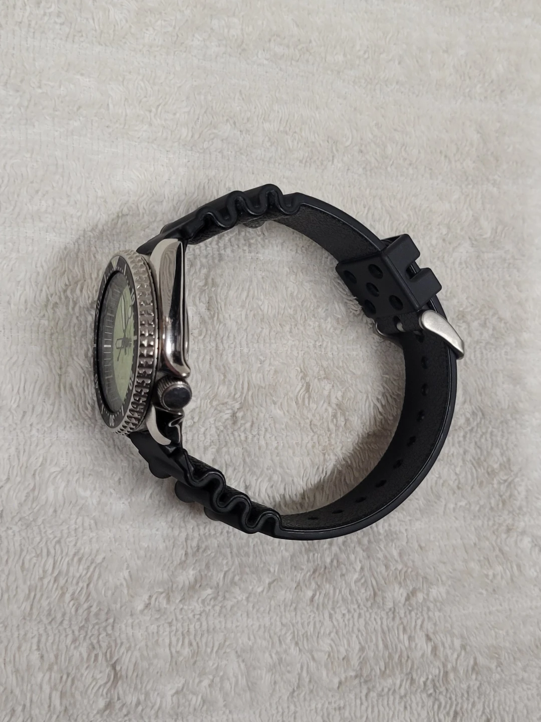 Seiko 7002-7000 Automatic Diver Watch (Needs Regulation) - photo 4