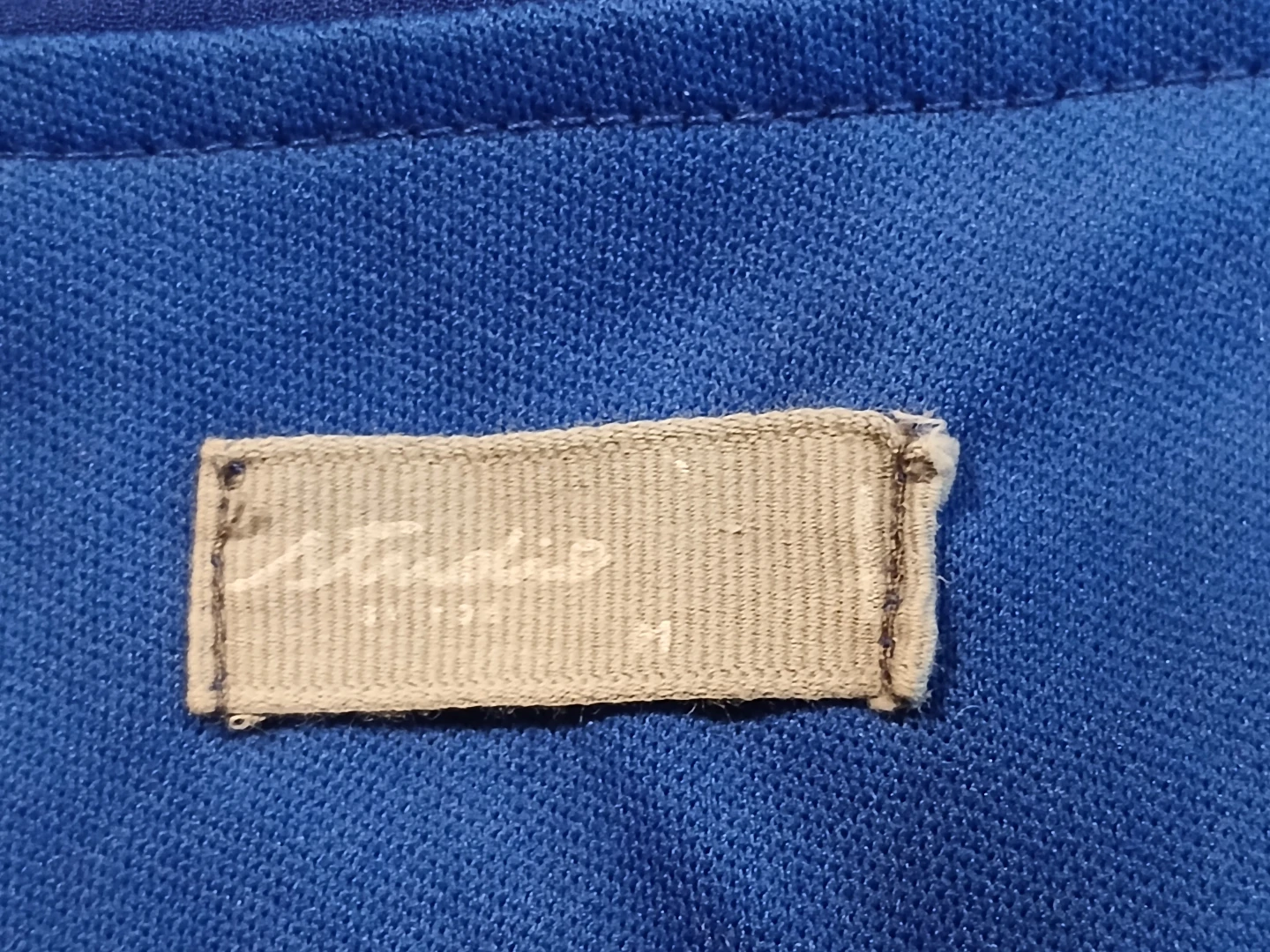 2 Women's Blue Tops - Studio, Twentyone. BOTH $6. LOCATION ⬇️ - photo 3