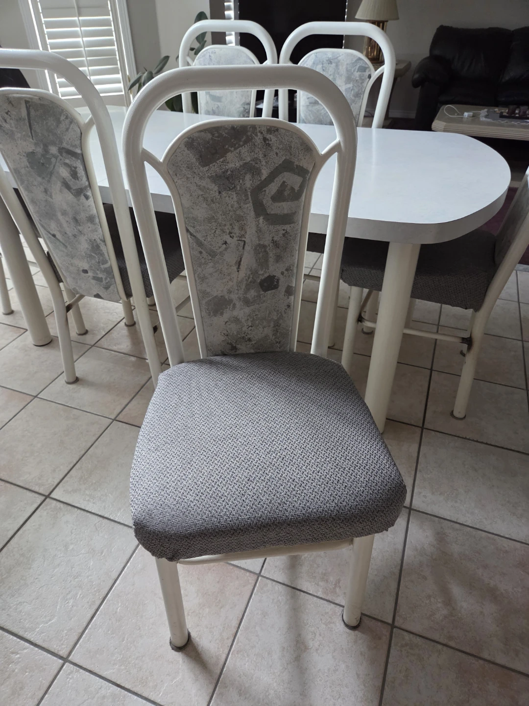 Kitchen table and chairs - photo 2