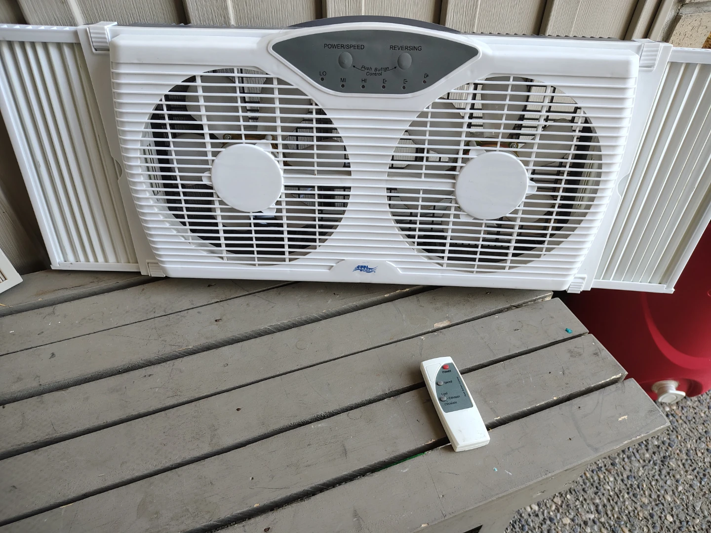 Deluxe Window Fans - photo 2