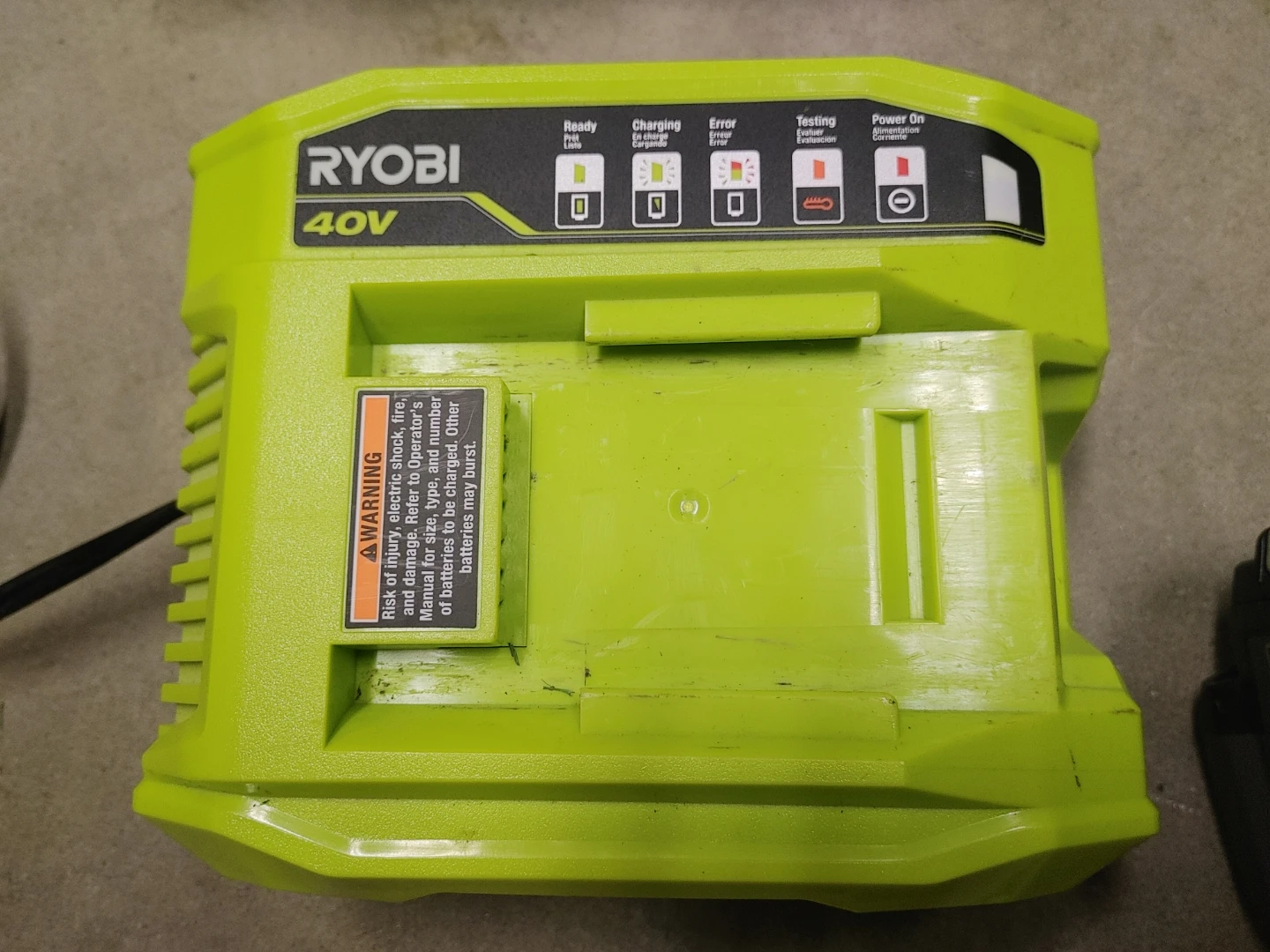 Ryobi 3in1 lawnmower with 40V battery, charger, & bag - photo 4