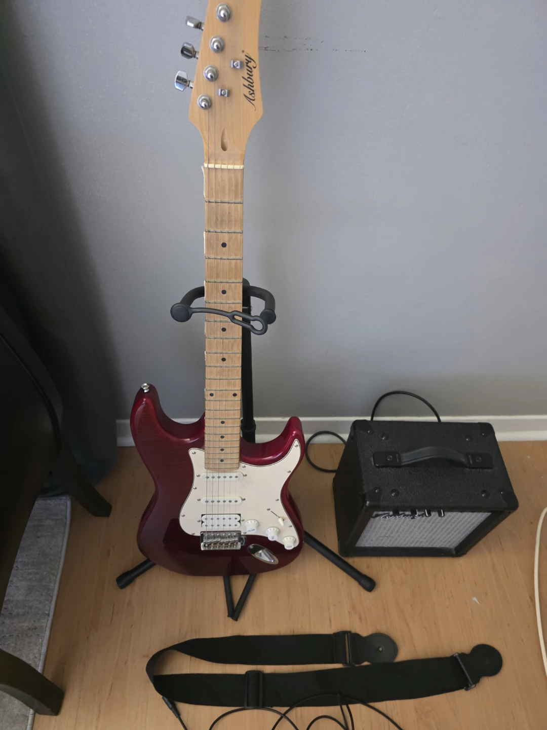 Ashbury Electric Guitar with Amplifier