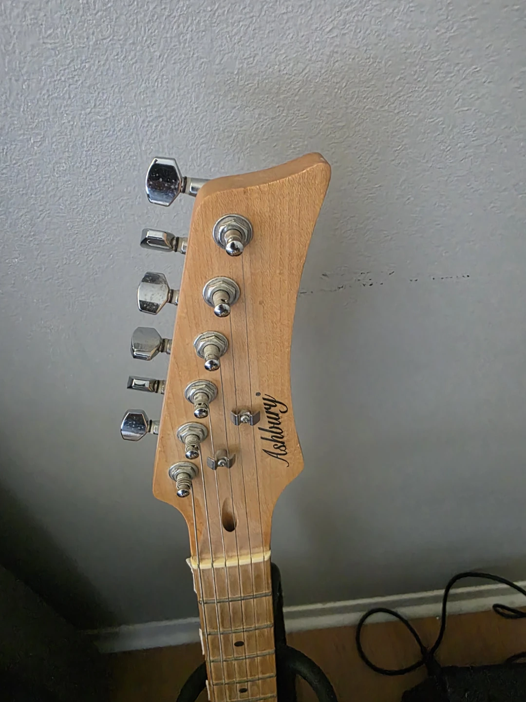 Ashbury Electric Guitar with Amplifier - photo 5