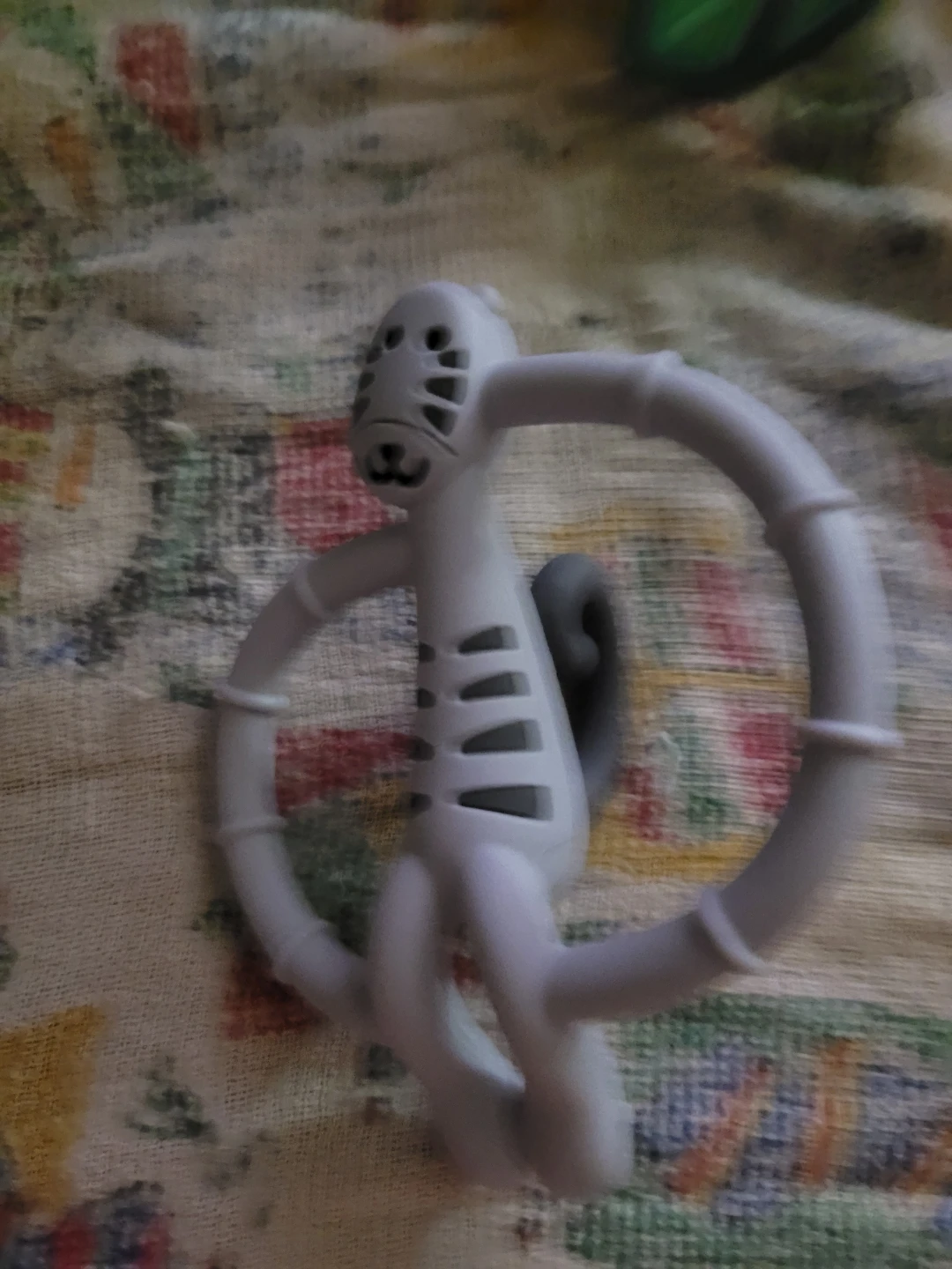 Kushies silisafari silicone teether zebra