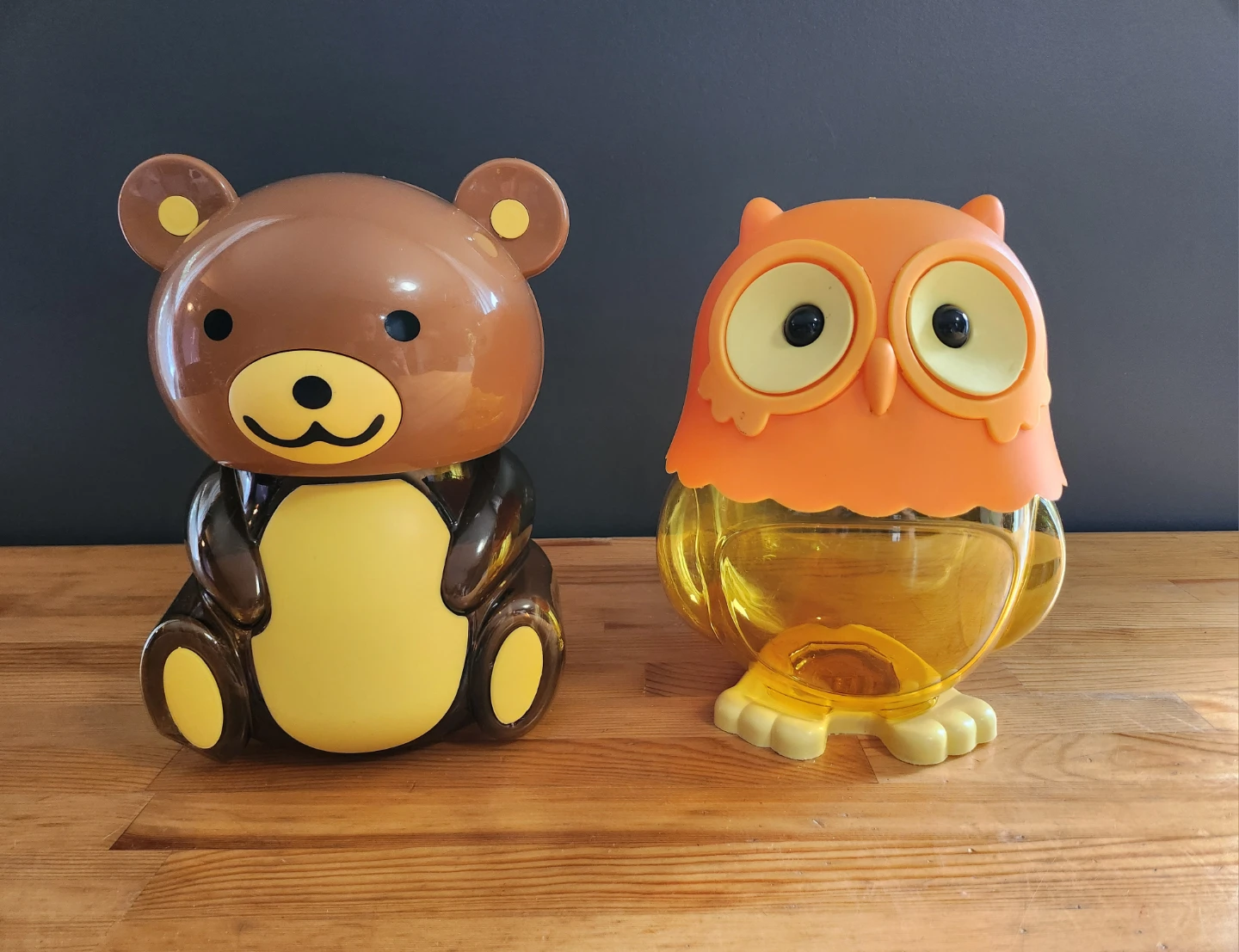 Animal Coin Banks Plastic Containers Bear/Owl