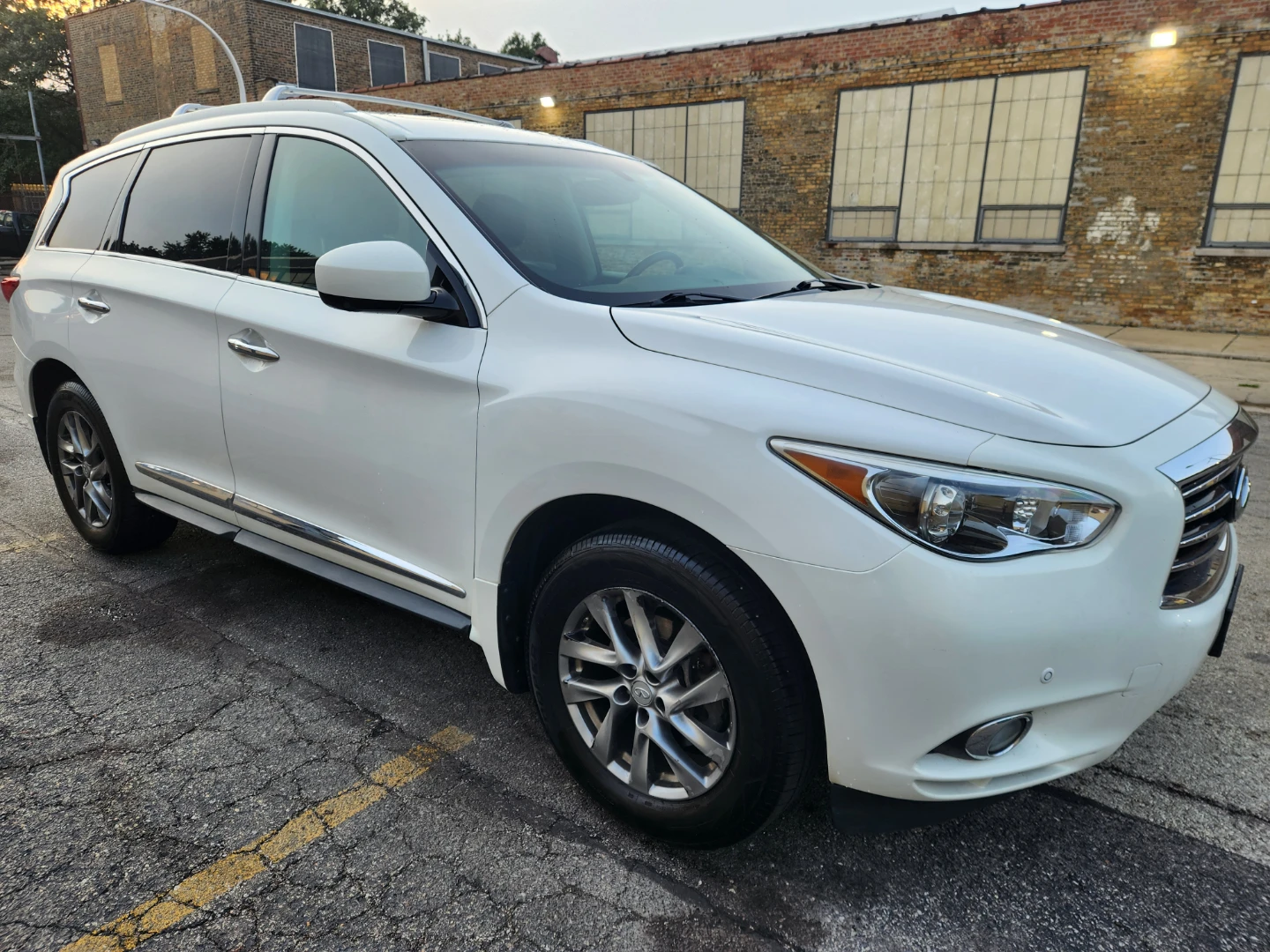 2013 Infiniti JX35 - photo 2