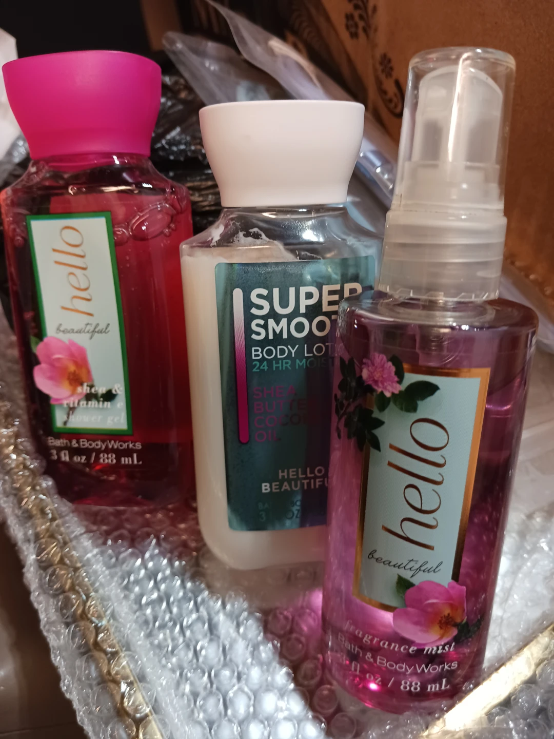 Bath & Body Works Hello Beautiful Lotions and Mist Set