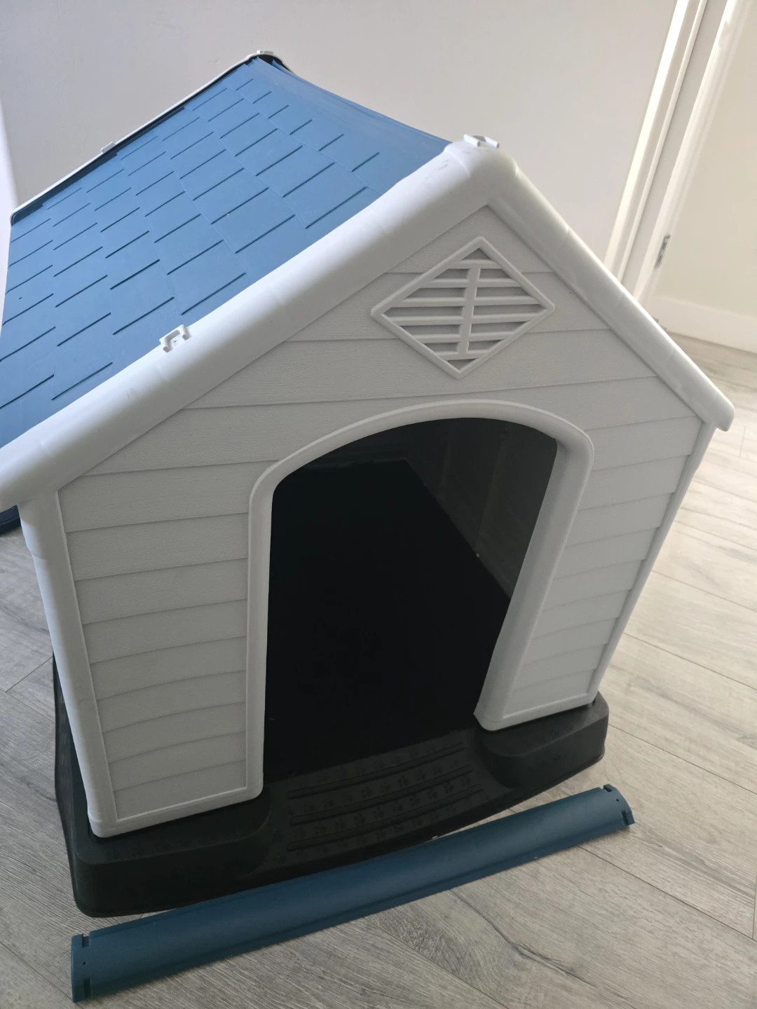 Plastic Dog House - White/Blue - photo 3