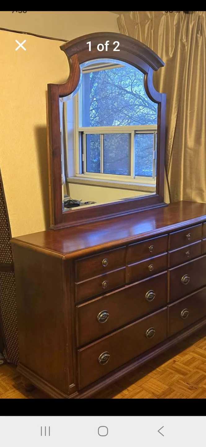 Wooden Bedroom Set with Headboard and Nightstand