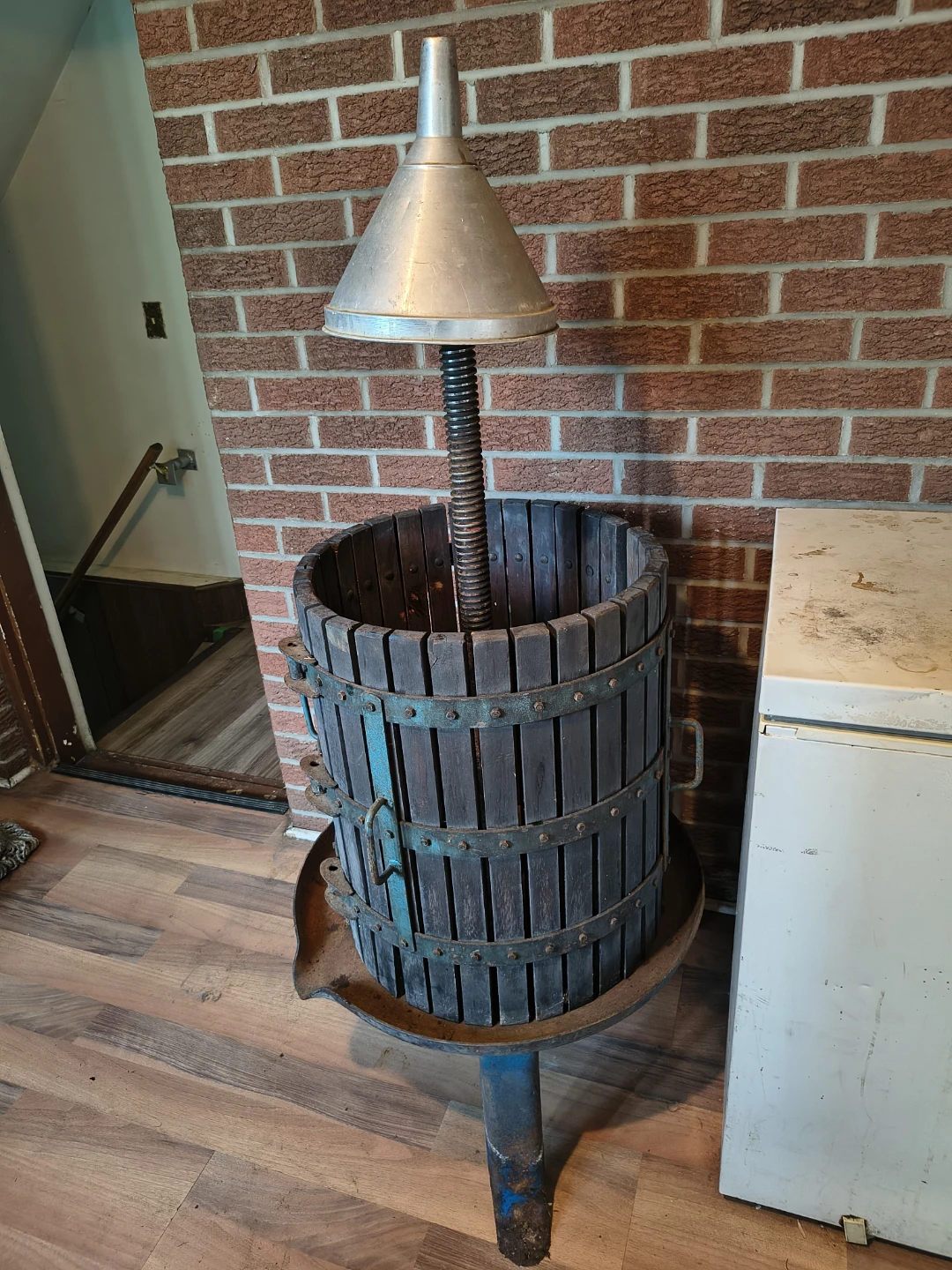 Vintage Wooden Wine/Fruit Press - photo 2