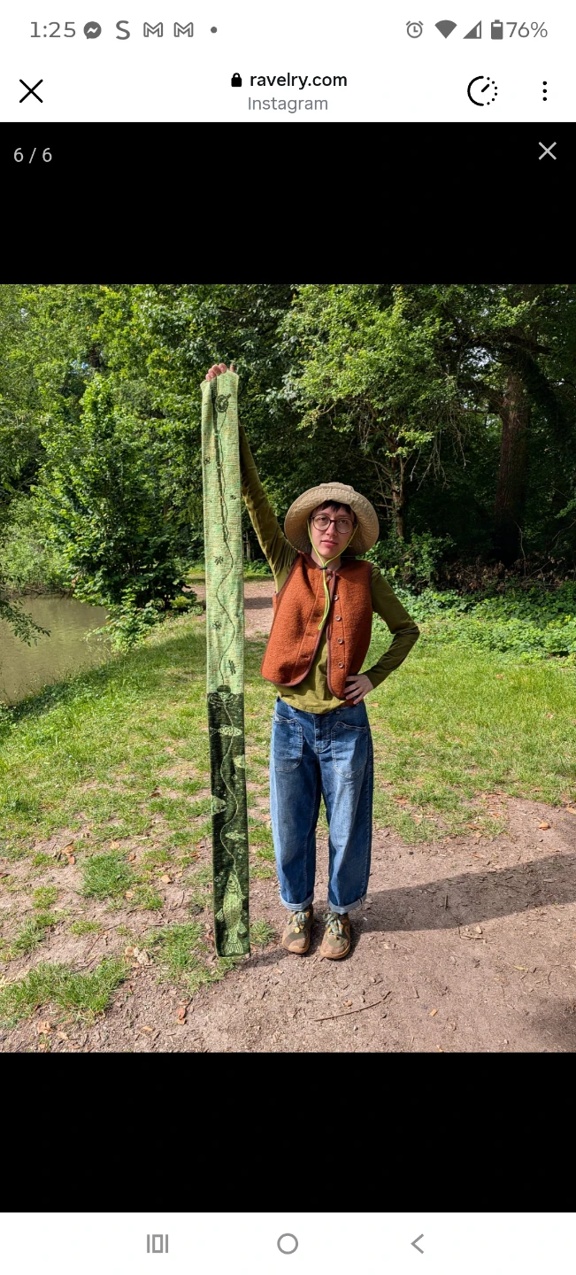 Hand-knitted Fishing Scarf - photo 5