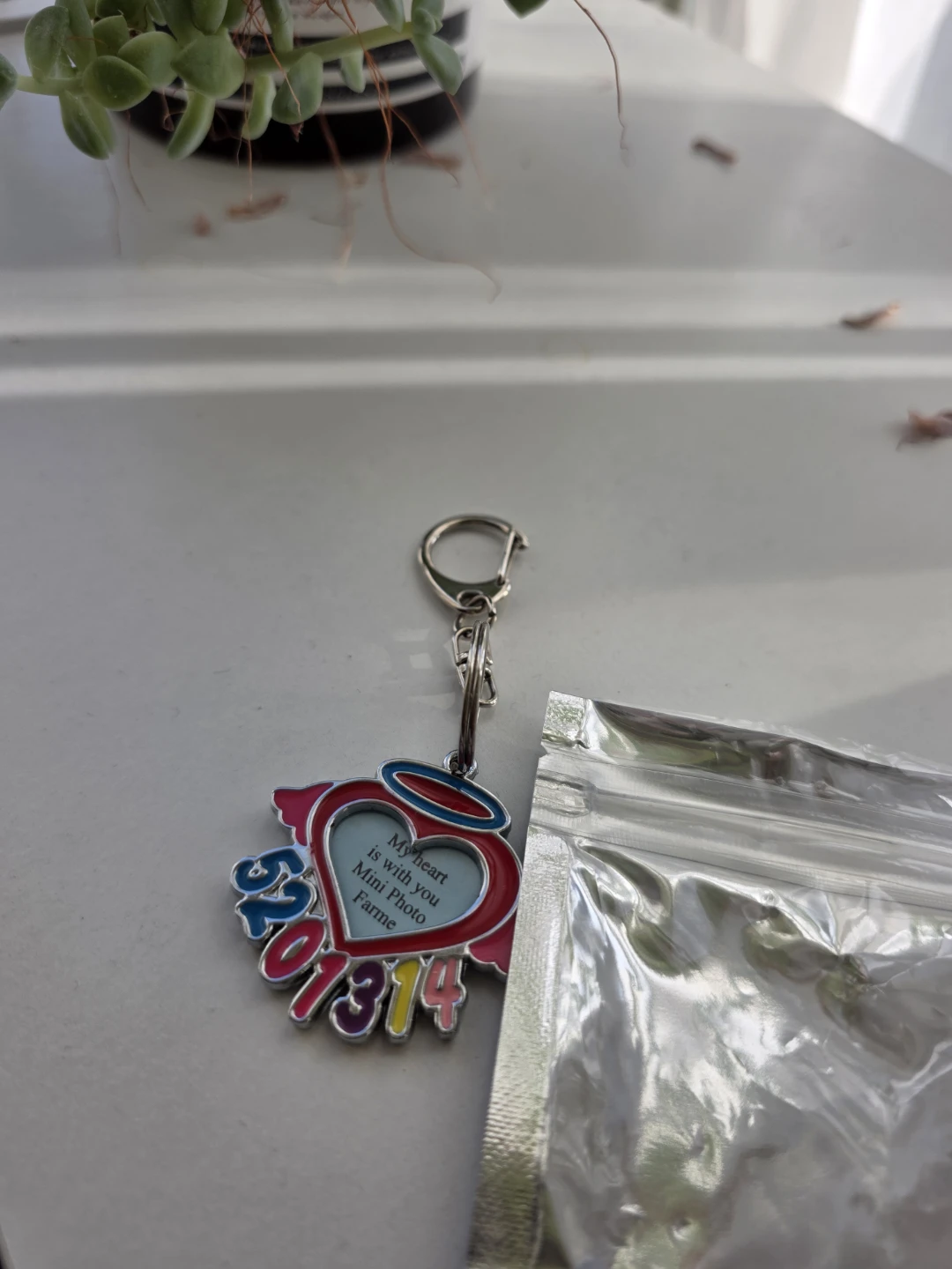 Heart Photo Frame Keychain Bag Charm - photo 2