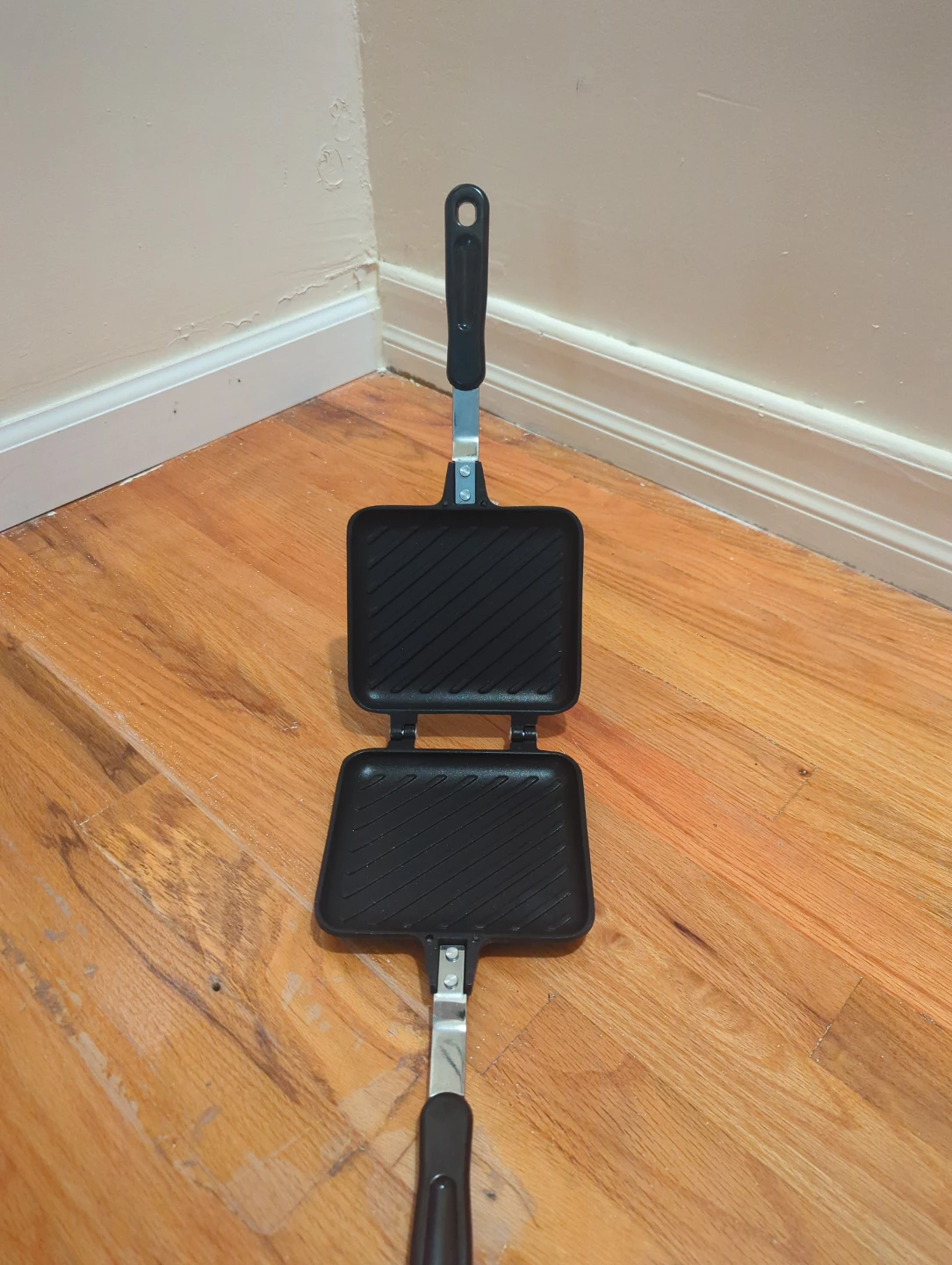 Black Stovetop Double Sandwich Toaster Grill - photo 2