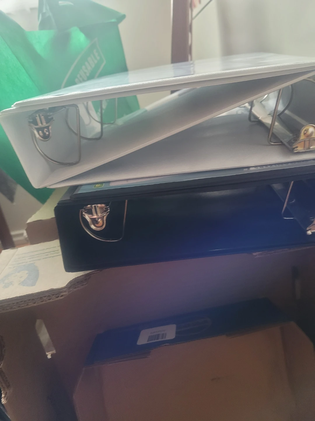 Binders $3 each - photo 3
