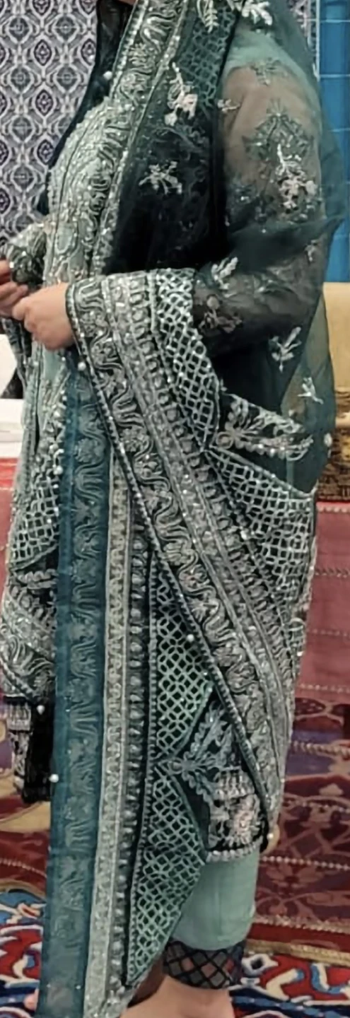 Women's Embroidered Teal Kurti Set