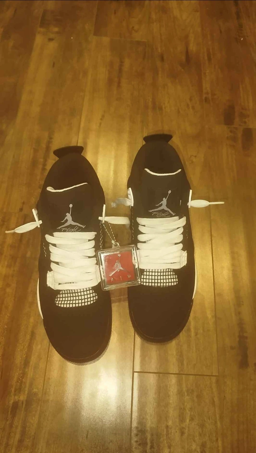 Jordan 4 Retro Black Cat