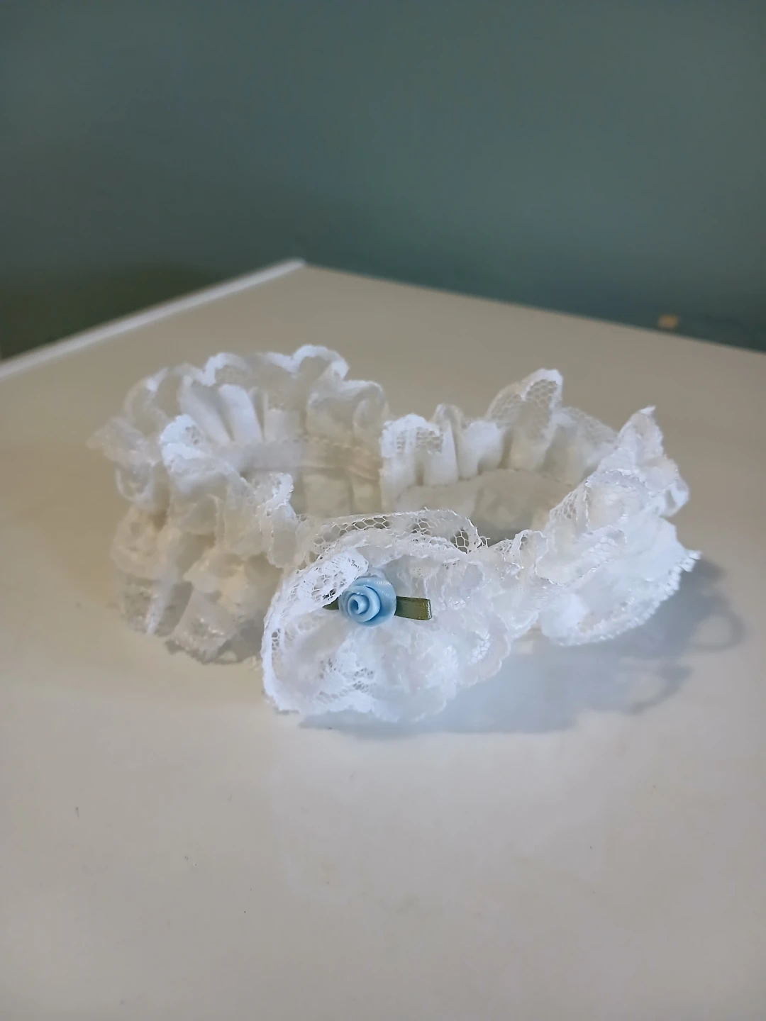 White Lace Garter with Blue Flower Accent - photo 2