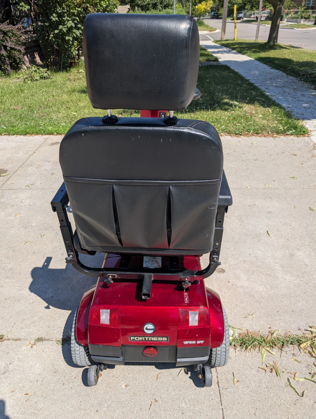Fortress 1700 DT Mobility Scooter - photo 2
