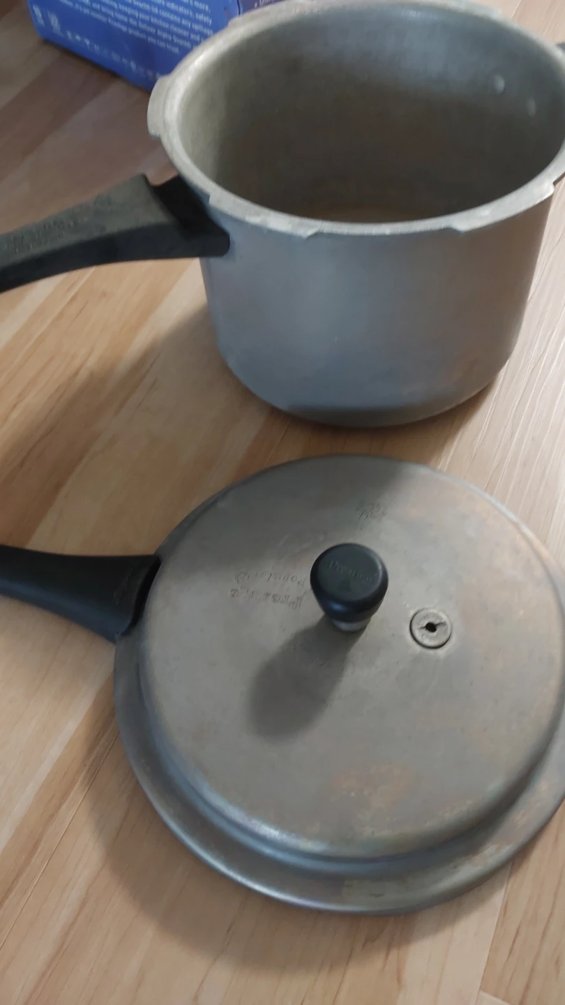 Prestige Popular Pressure Cooker with Idli Stand