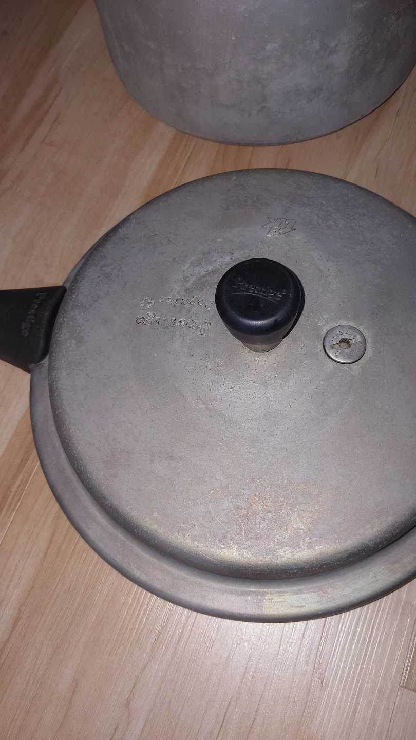 Prestige Popular Pressure Cooker with Idli Stand - photo 3