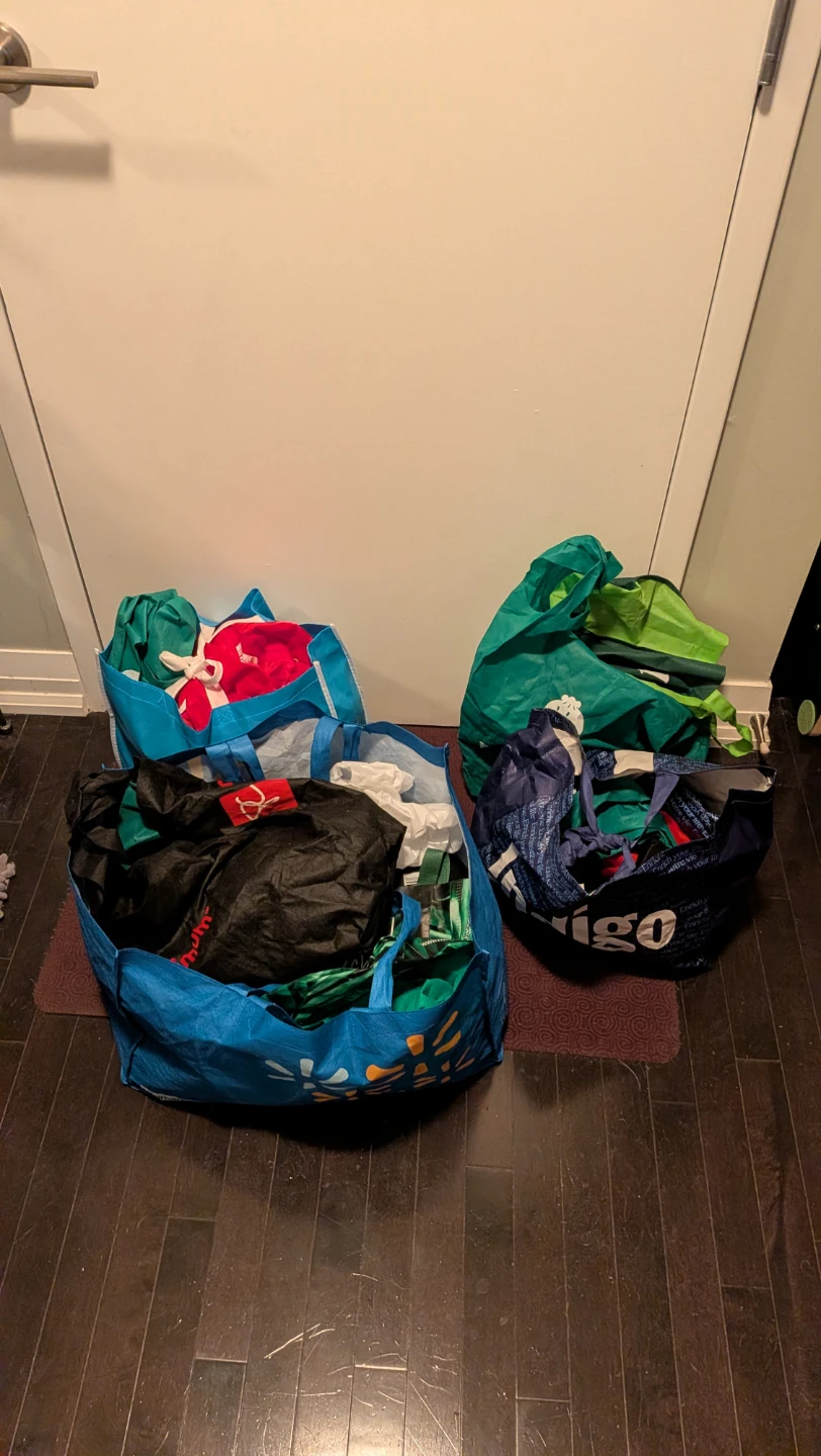 FREE Reusable Shopping Bags and Hangers
