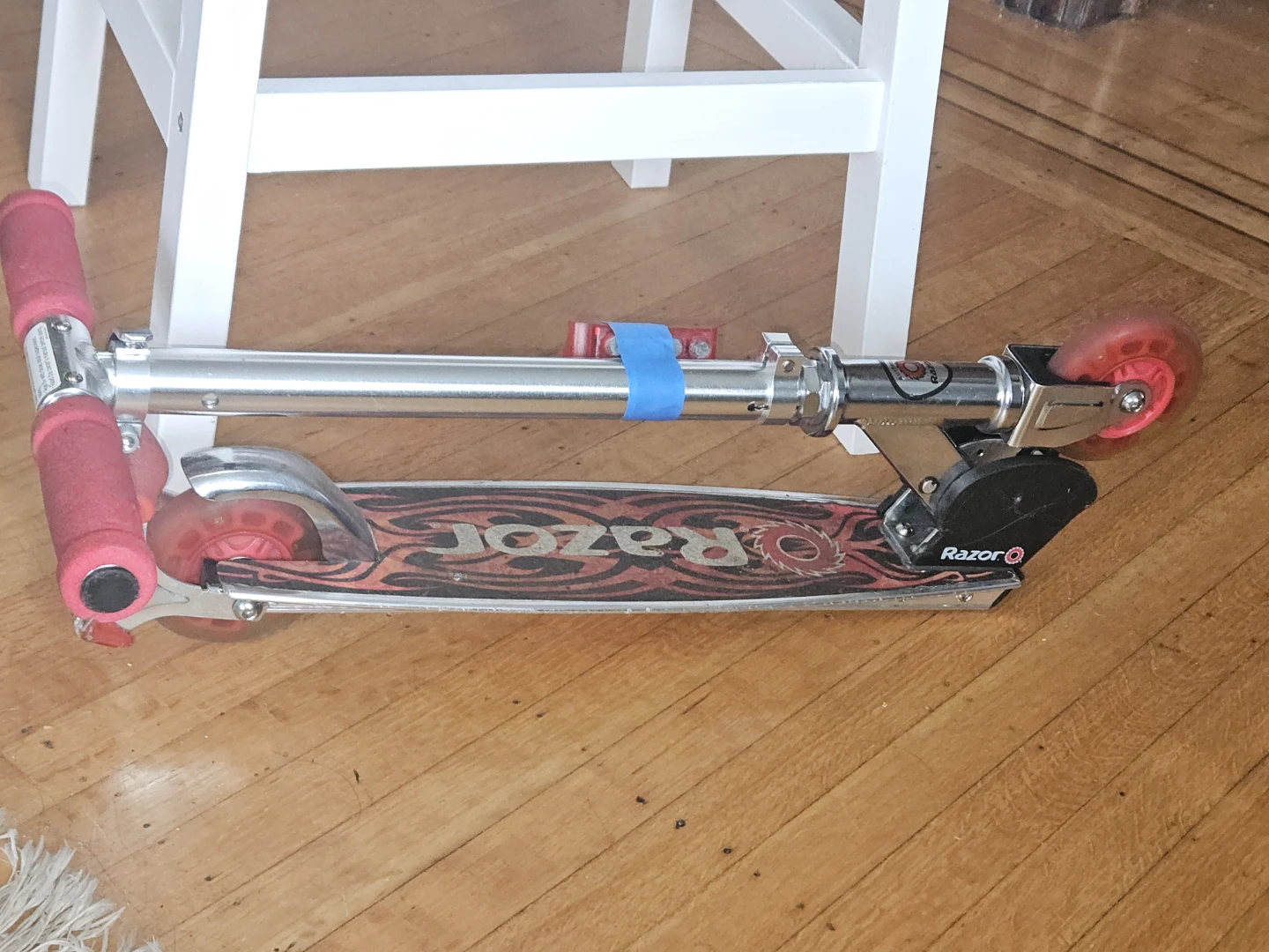 Red Flame Razor scooter - photo 2
