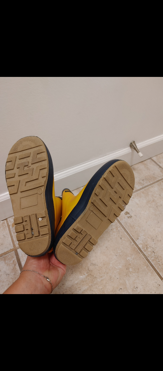 Kids Yellow Pendleton Rain Boots size 1 - photo 4