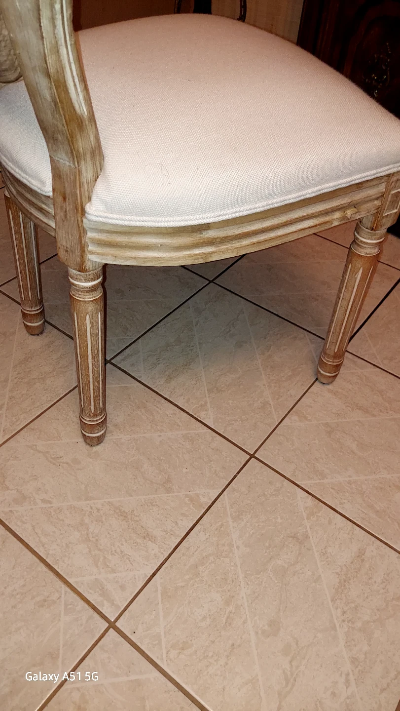 Four dining chairs - photo 2