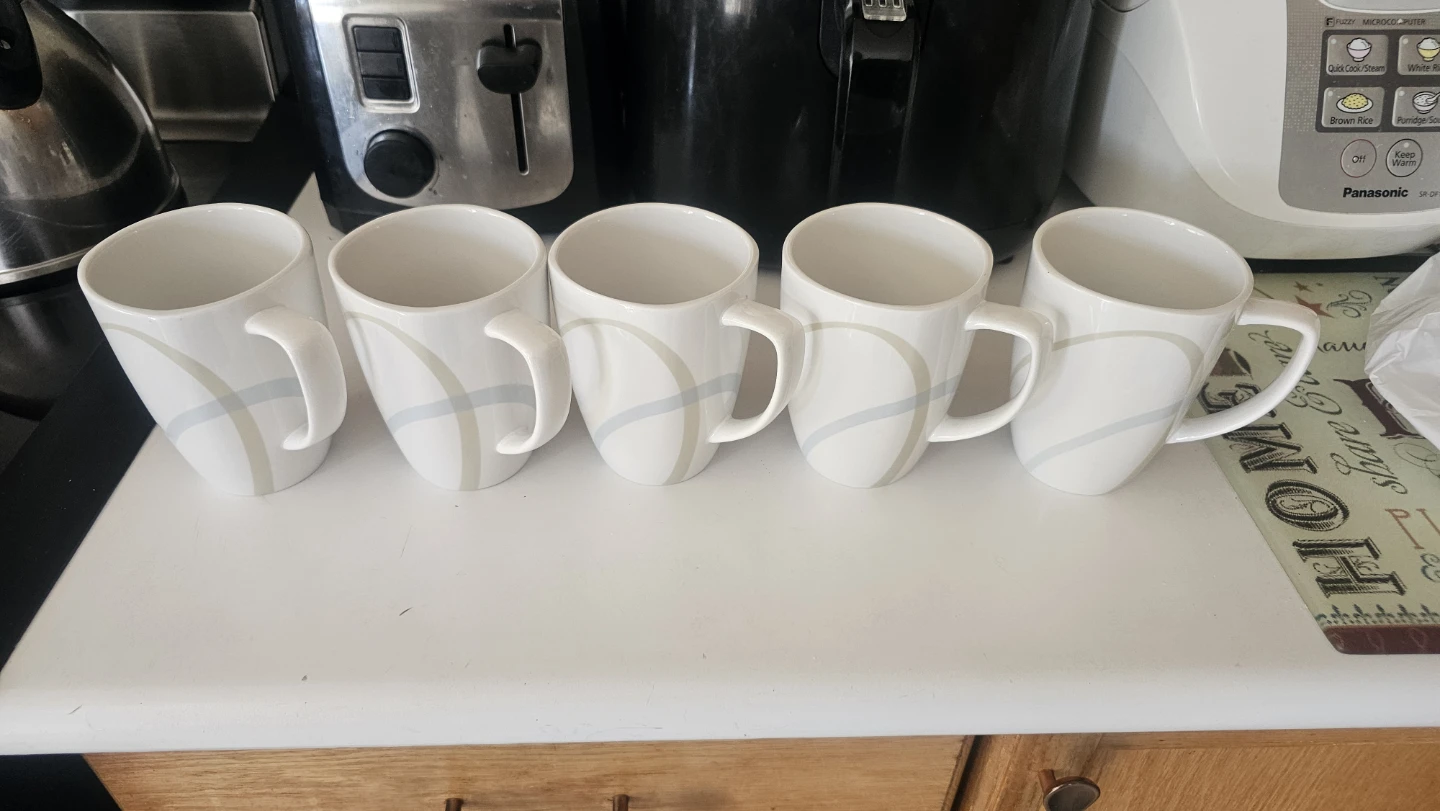 Set of 5 Corelle Mugs - photo 4