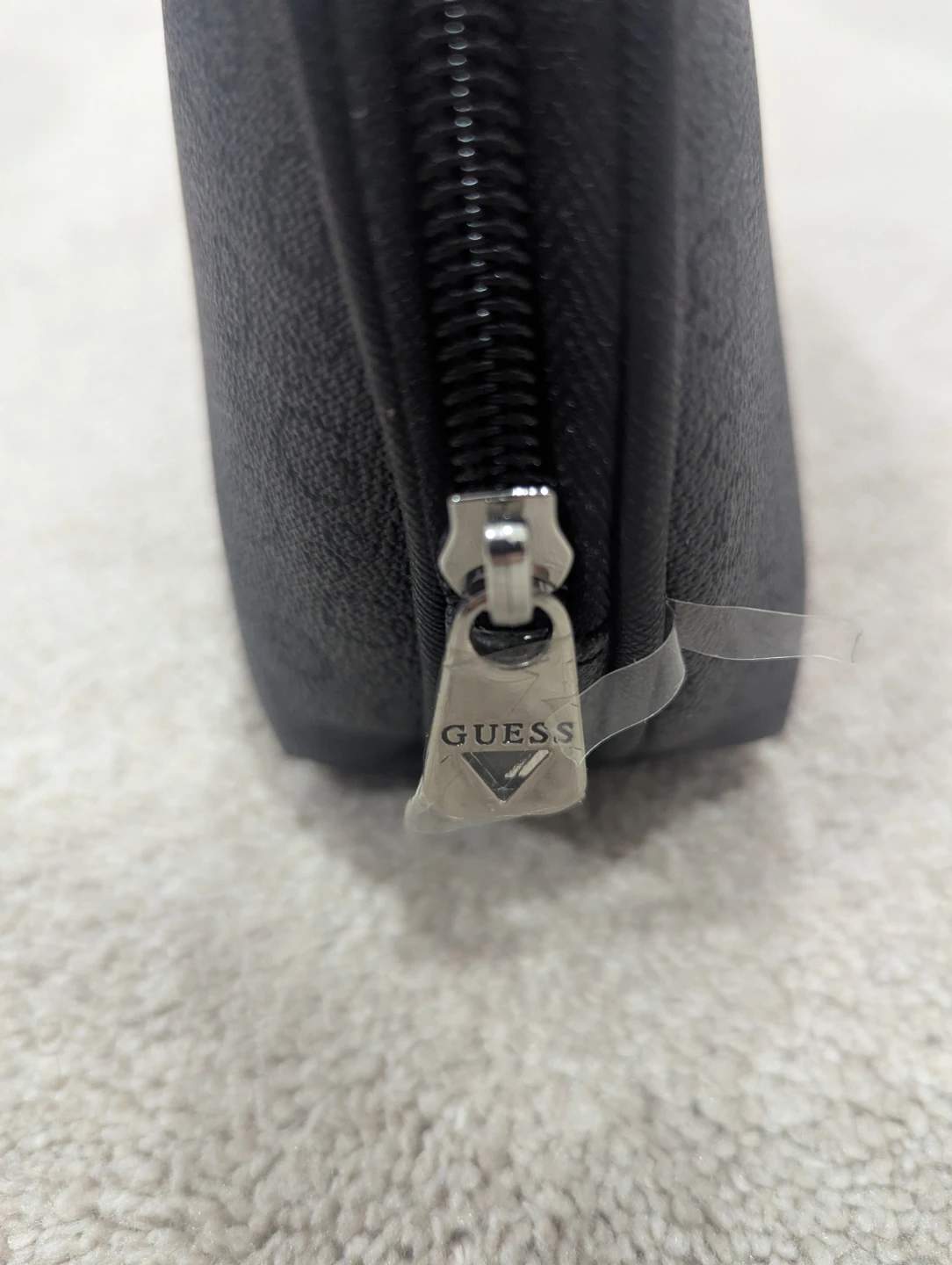 Guess Cosmetic Bag - photo 4