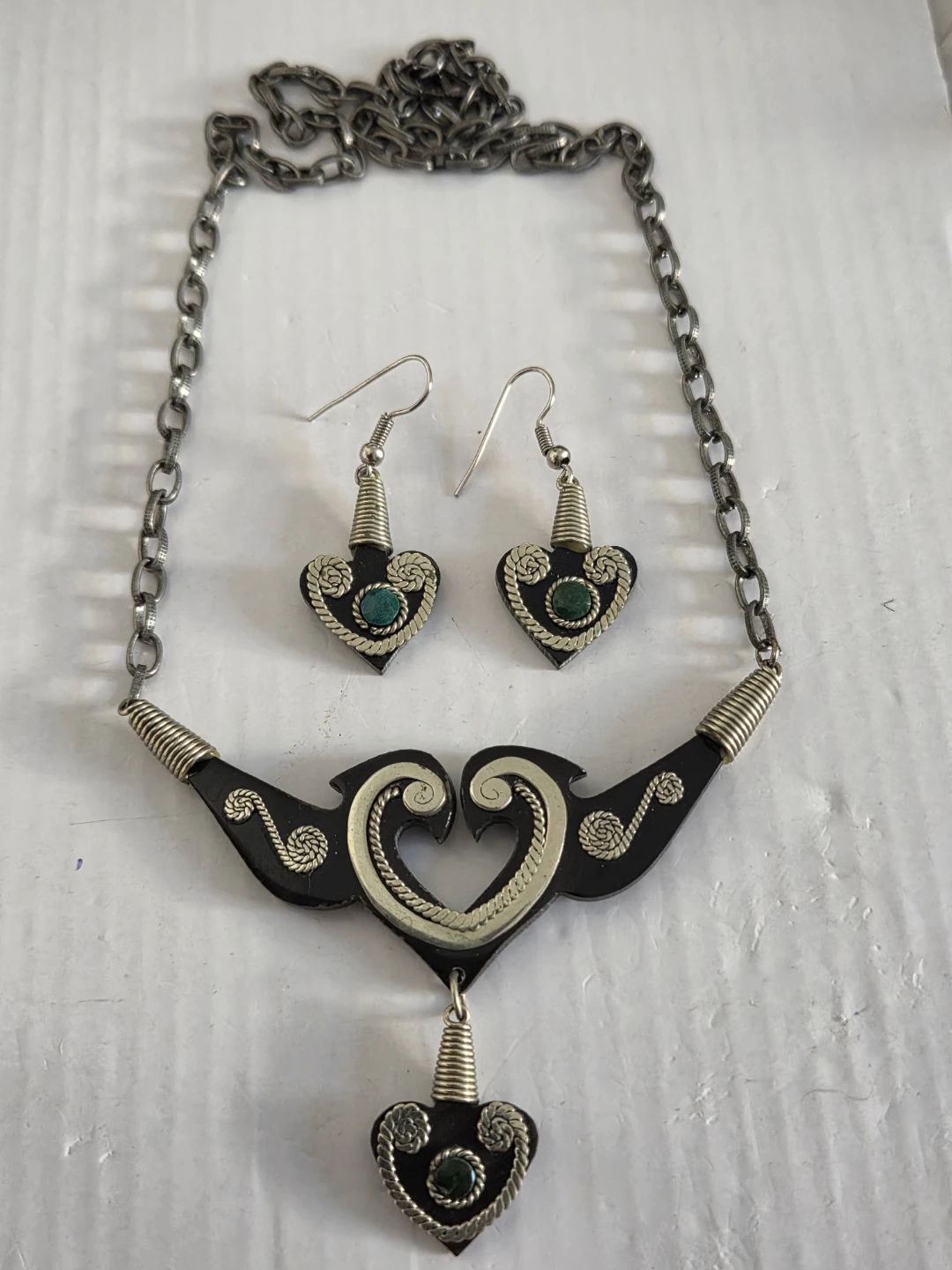 Peruvian artizan set neclase and earings